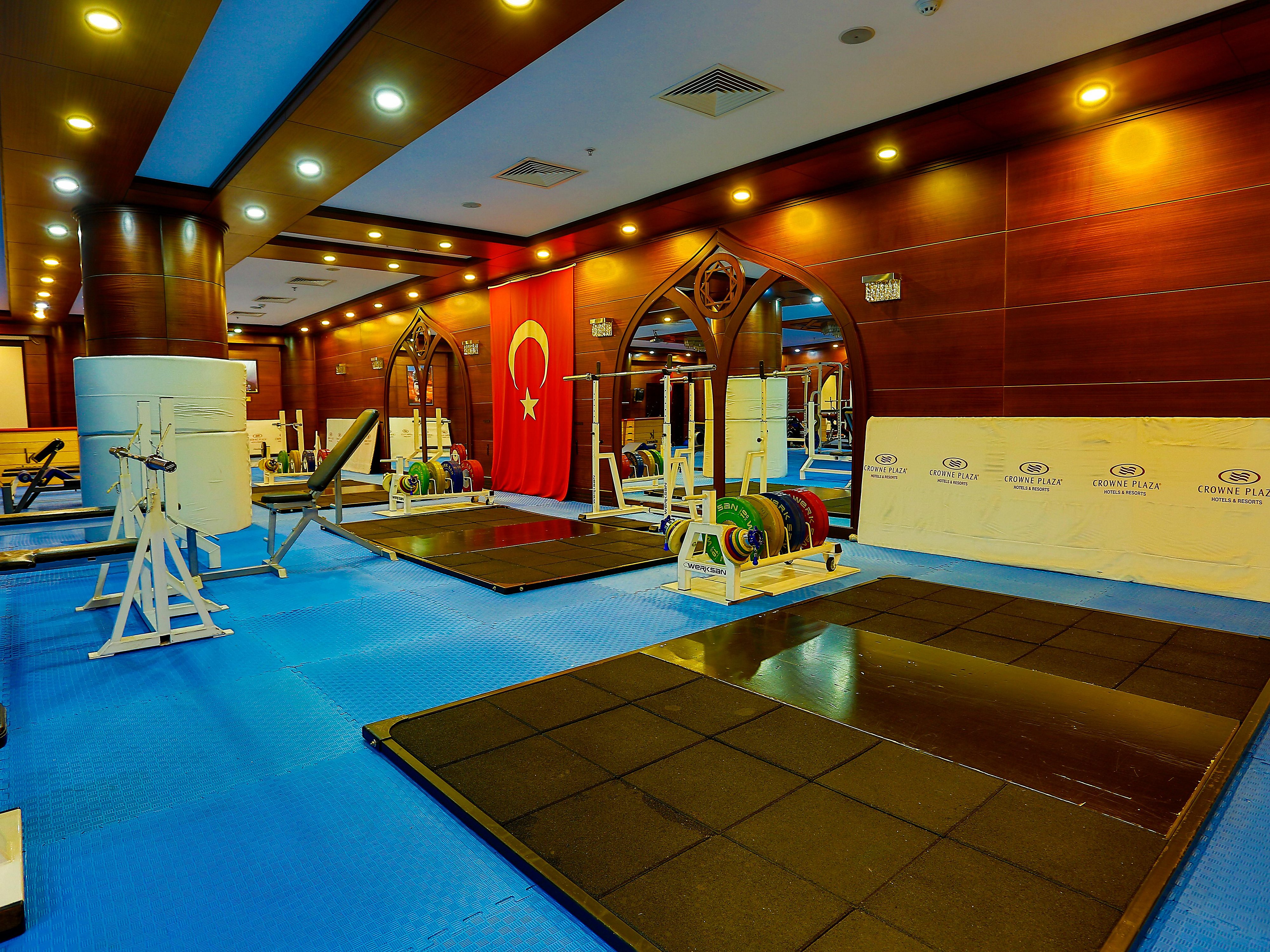 Business Hotel Near Antalya Crowne Plaza Antalya