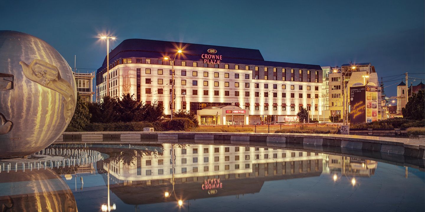 travel 2 advisory Plaza Hotel: Bratislava Centre City Crowne Business travel 2 advisory Plaza Hotel: Bratislava Centre City Crowne Business