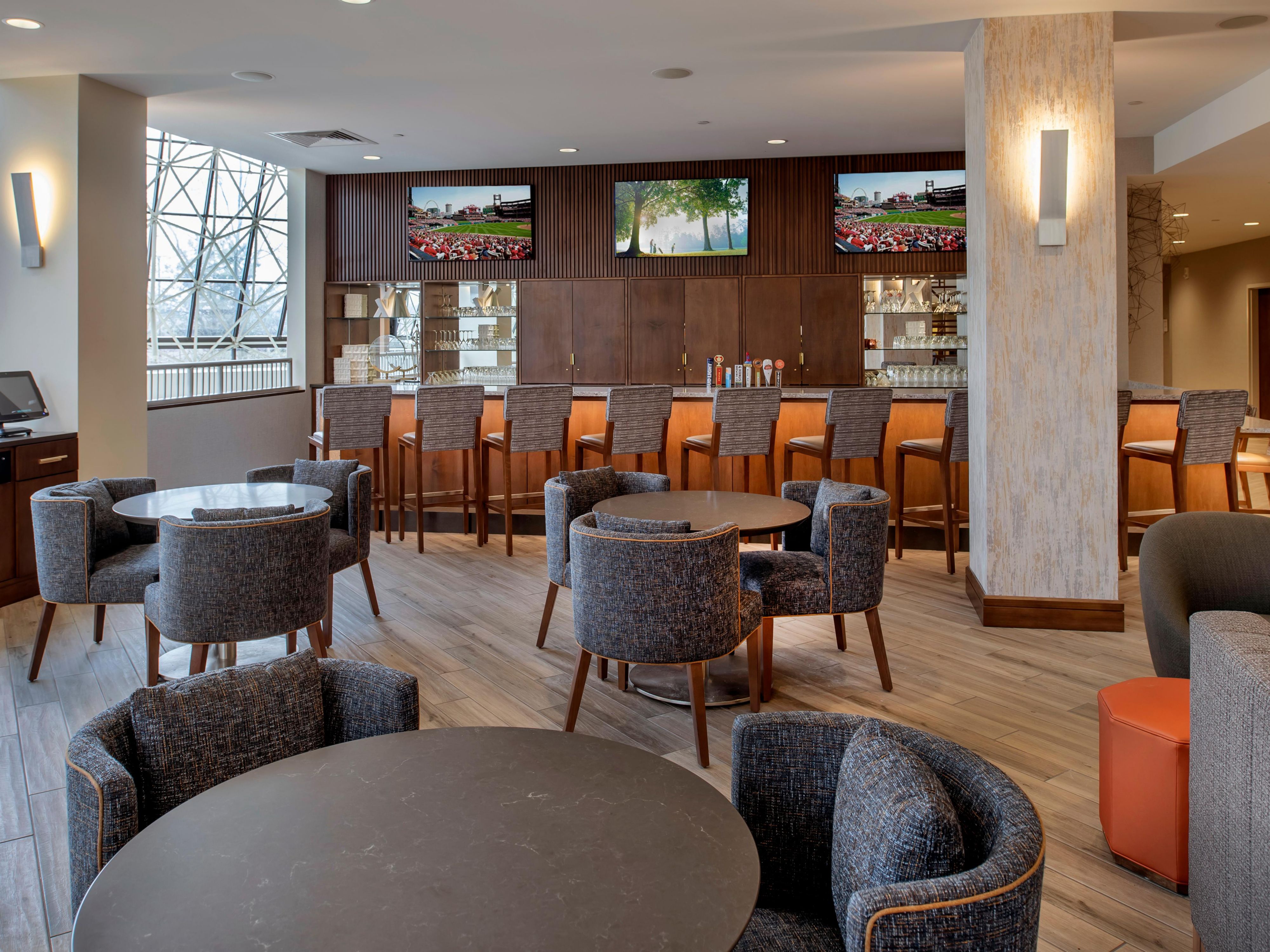 Hotel Specials For Crowne Plaza St Louis Airport