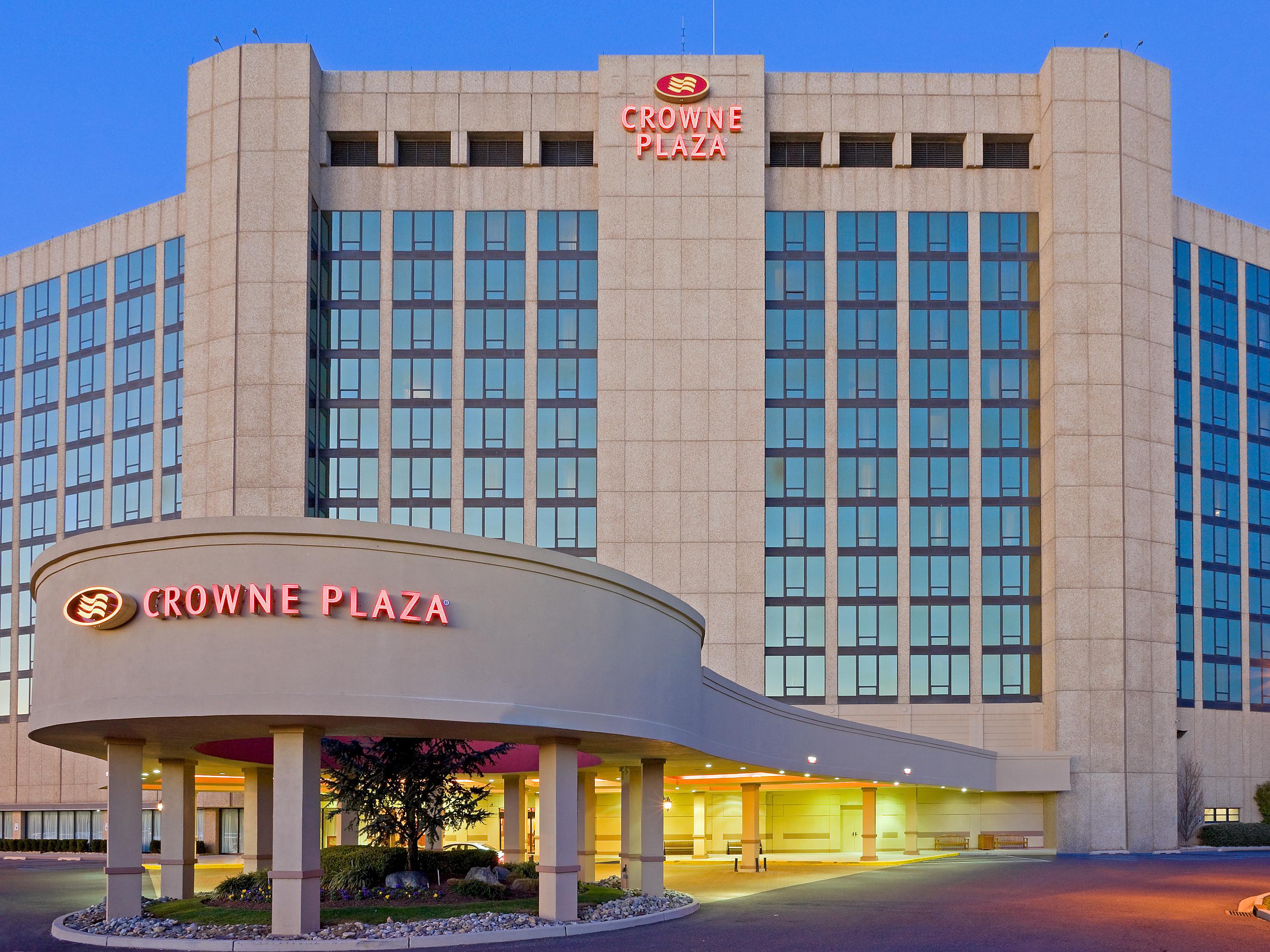 Luxury Hotels In Cherry Hill Nj Near Philadelphia Crowne