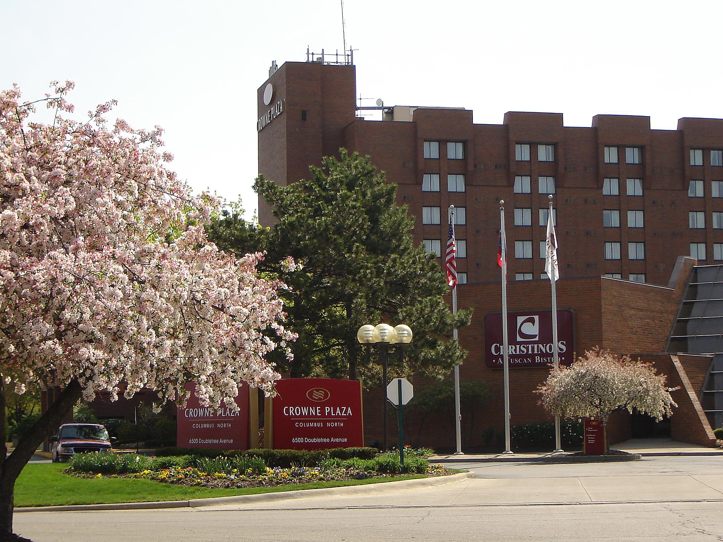 Crowne Plaza Columbus North Worthington Hotels In Columbus Oh