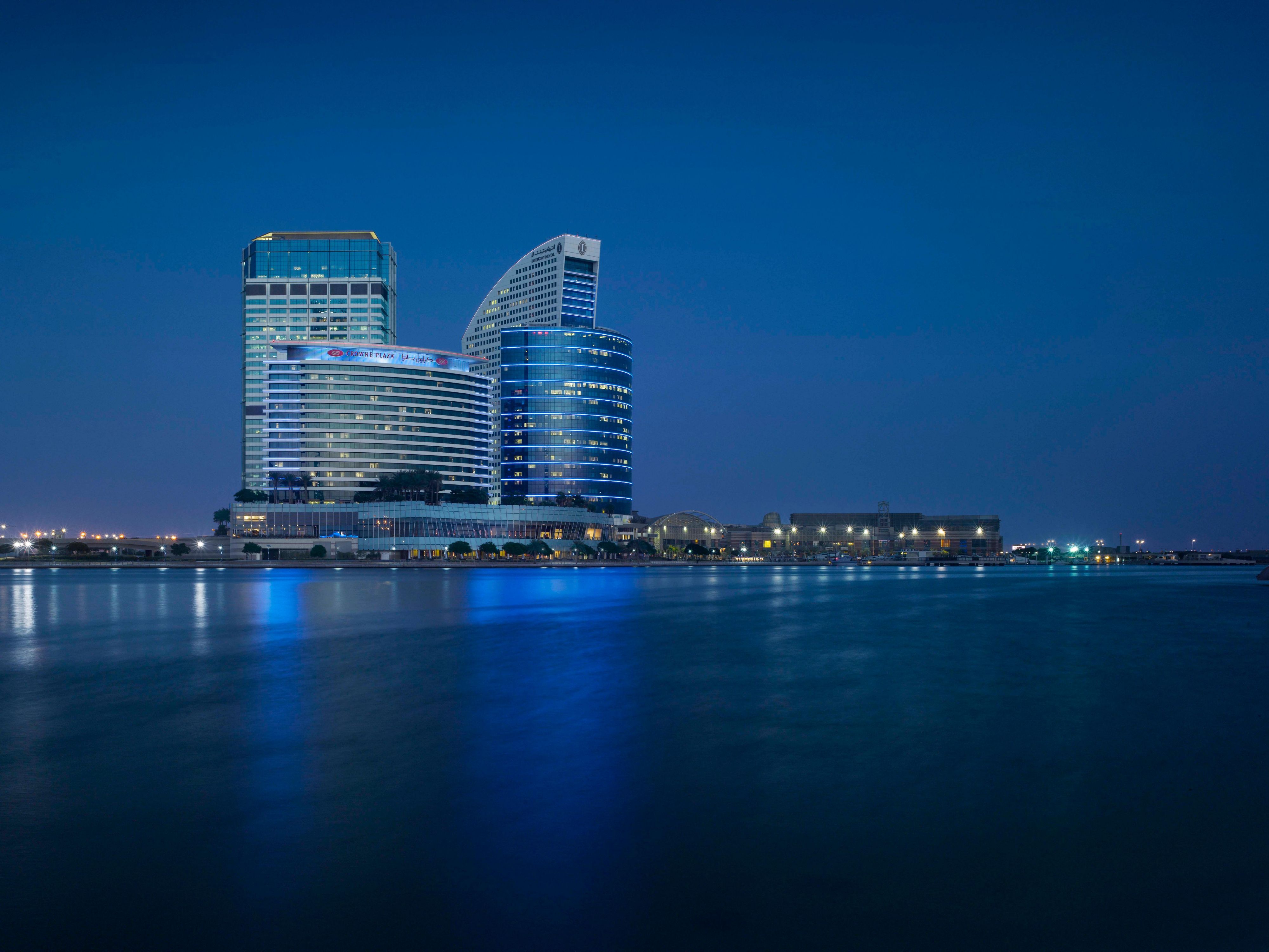 Restaurants Near Dubai - Festival City - Crowne Plaza