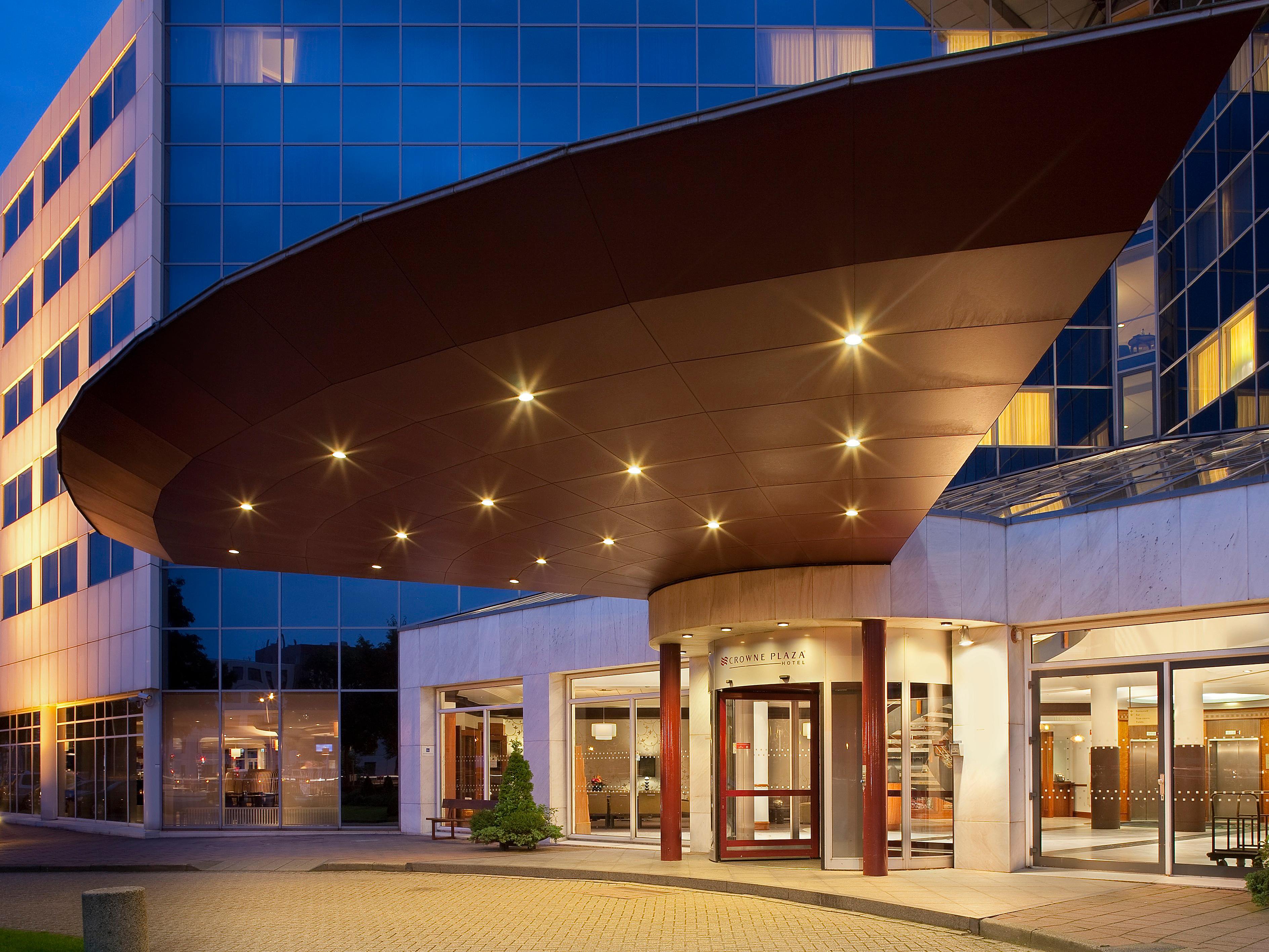 Crowne Plaza Amsterdam Phone Number