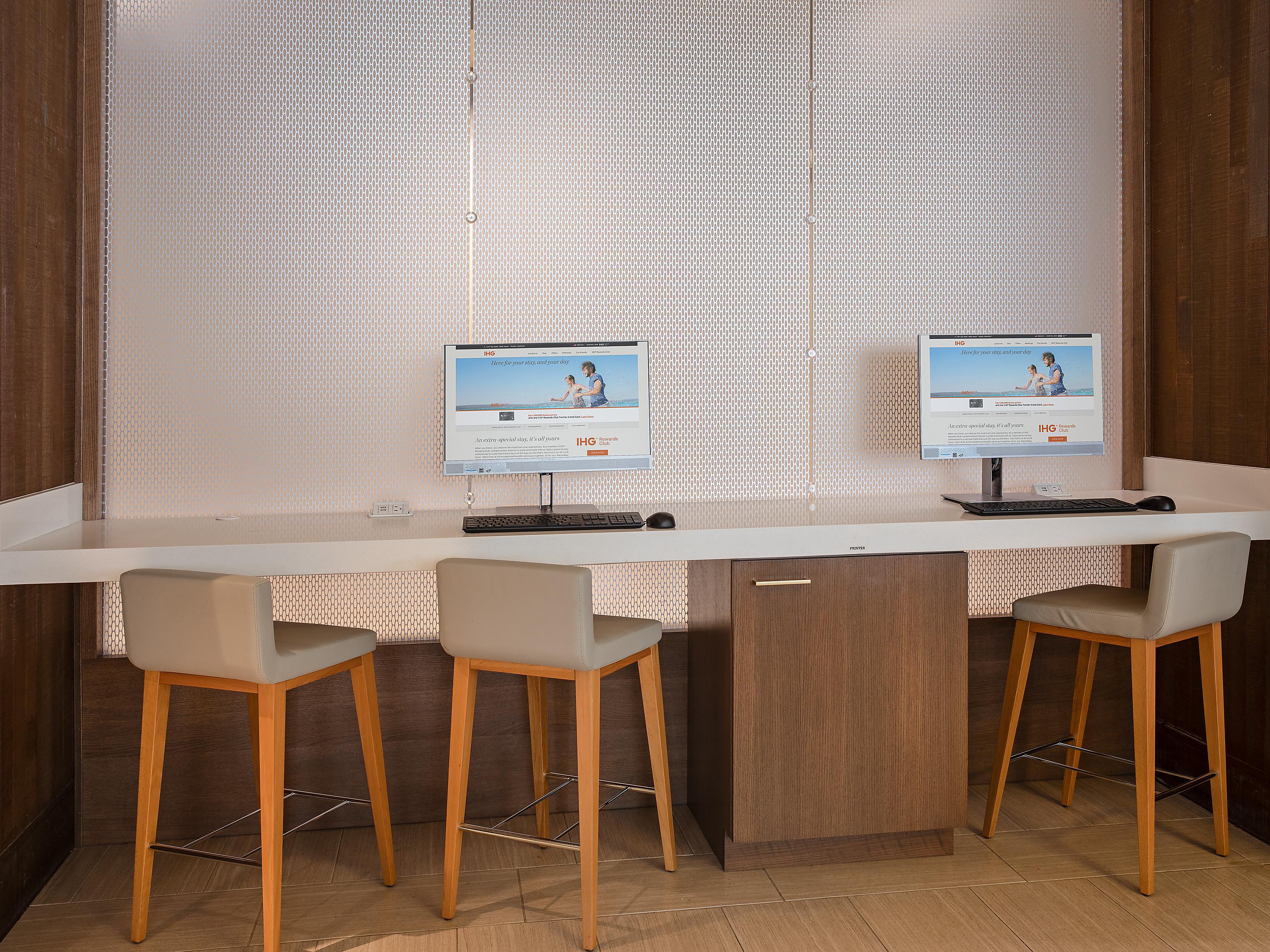 Crowne Plaza Kansas City Downtown Business Hotel Best Price