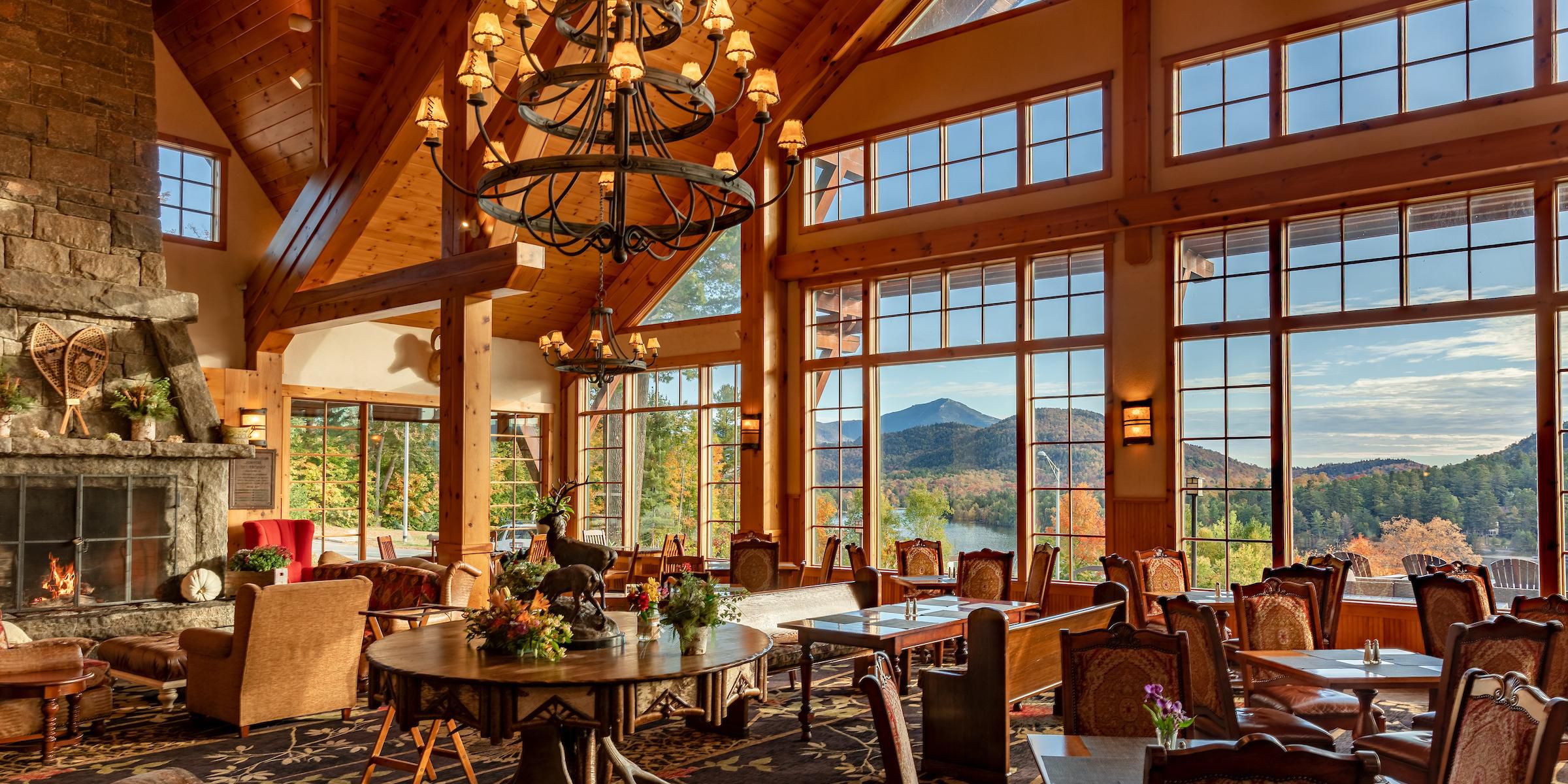 Crowne Plaza Adirondacks Dining Room