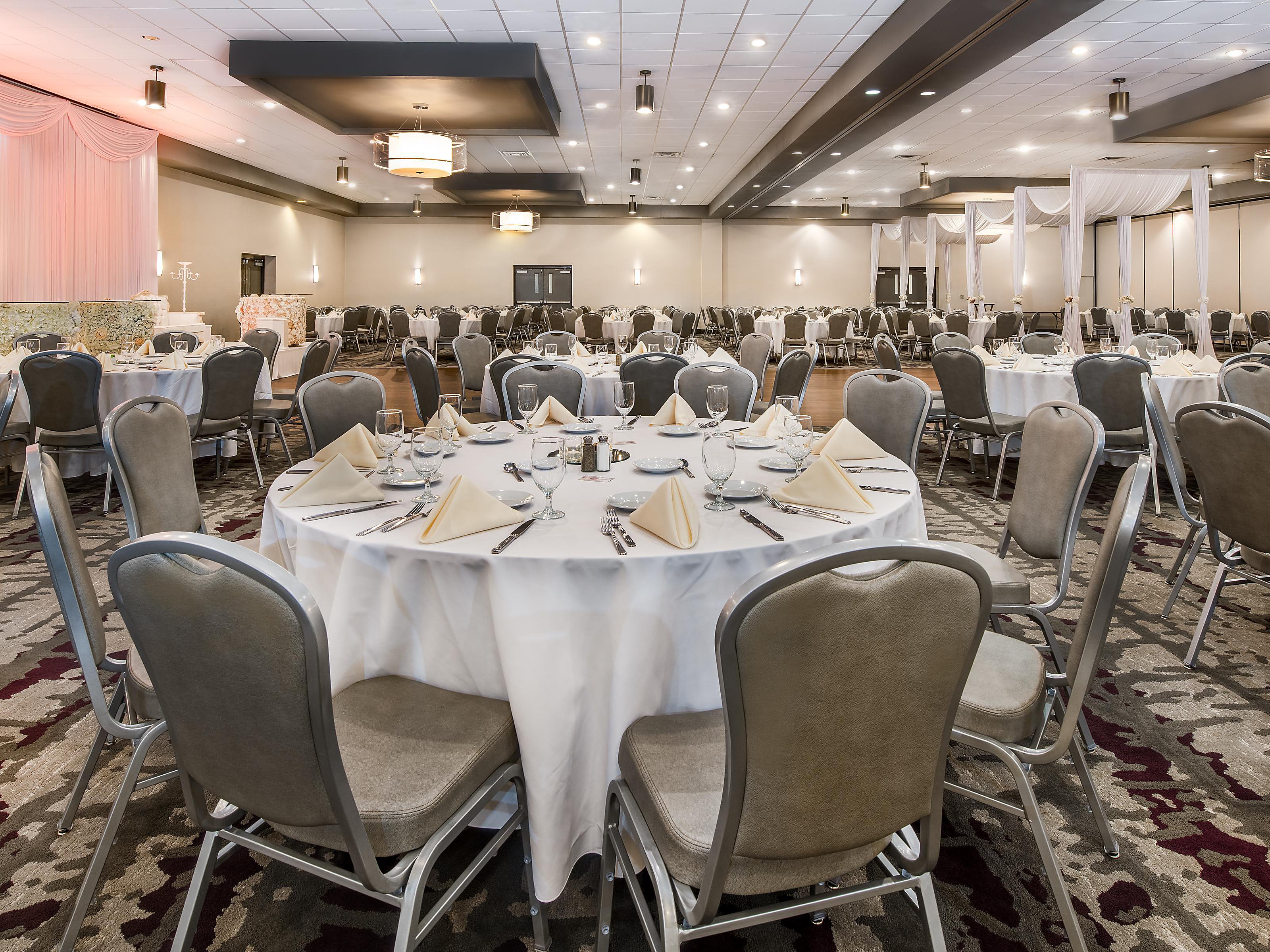 Crowne Plaza Milwaukee Airport Hotel Meeting Rooms For Rent