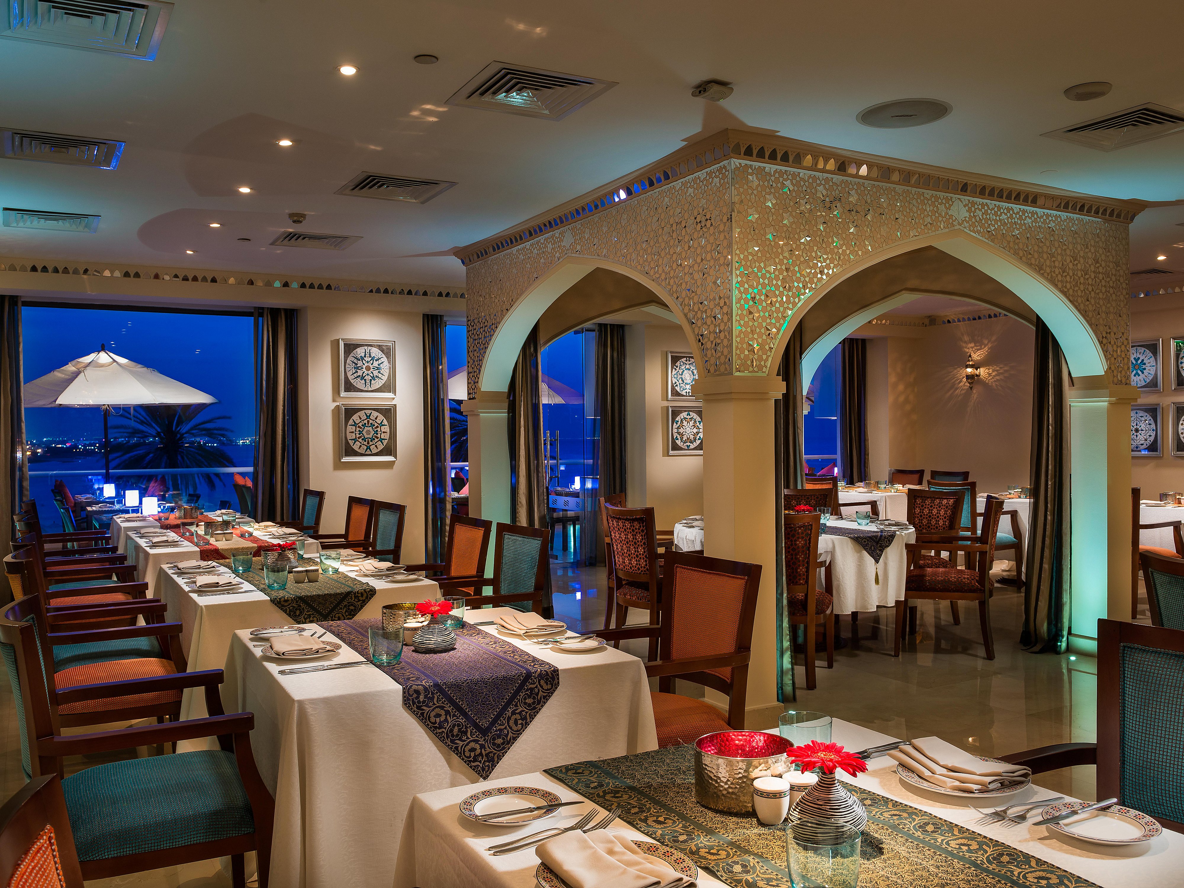 Crowne Plaza Muscat Hotels Muscat Dining