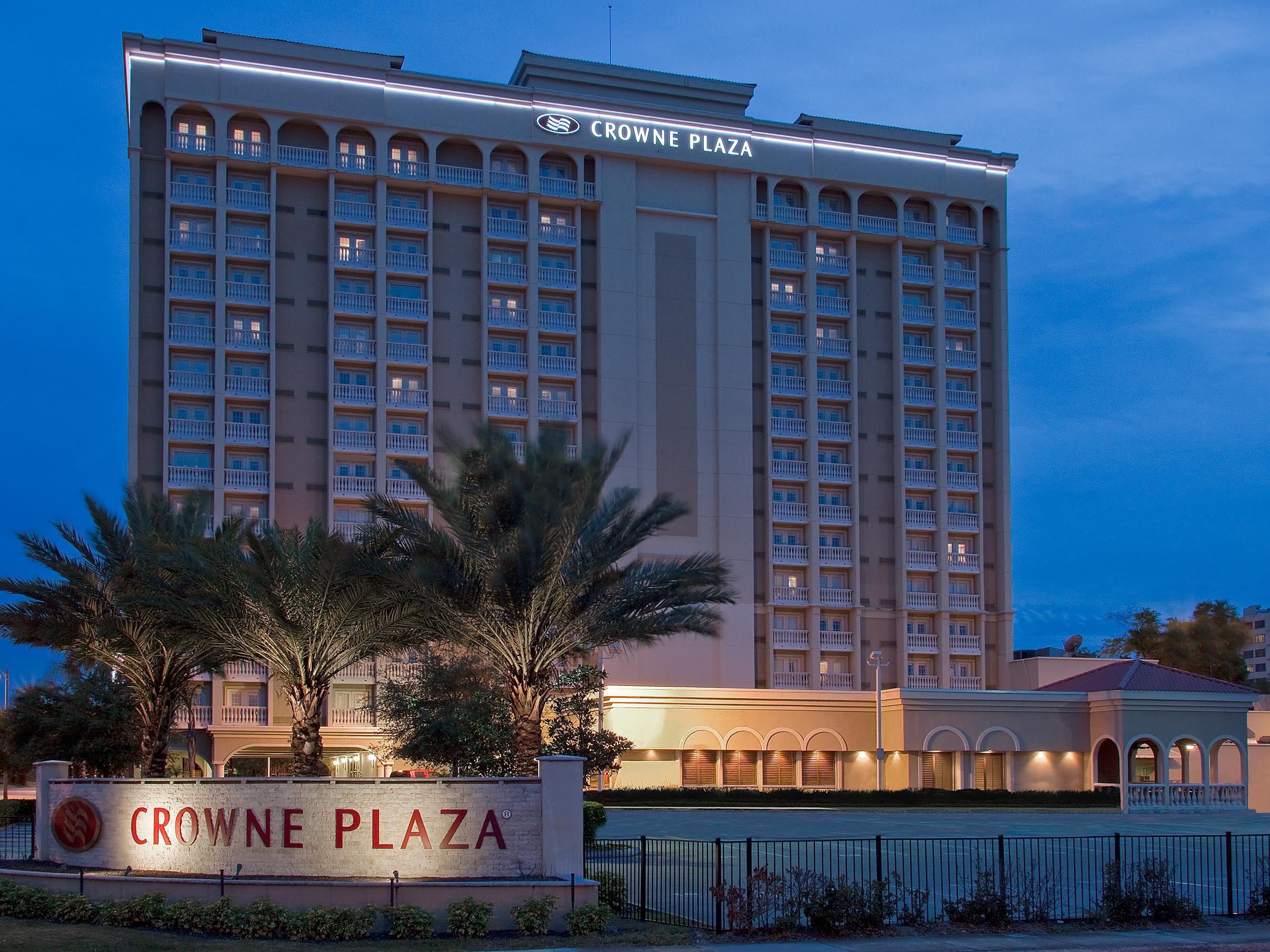 Crowne Plaza Orlando Downtown Luxury Downtown Orlando Hotels