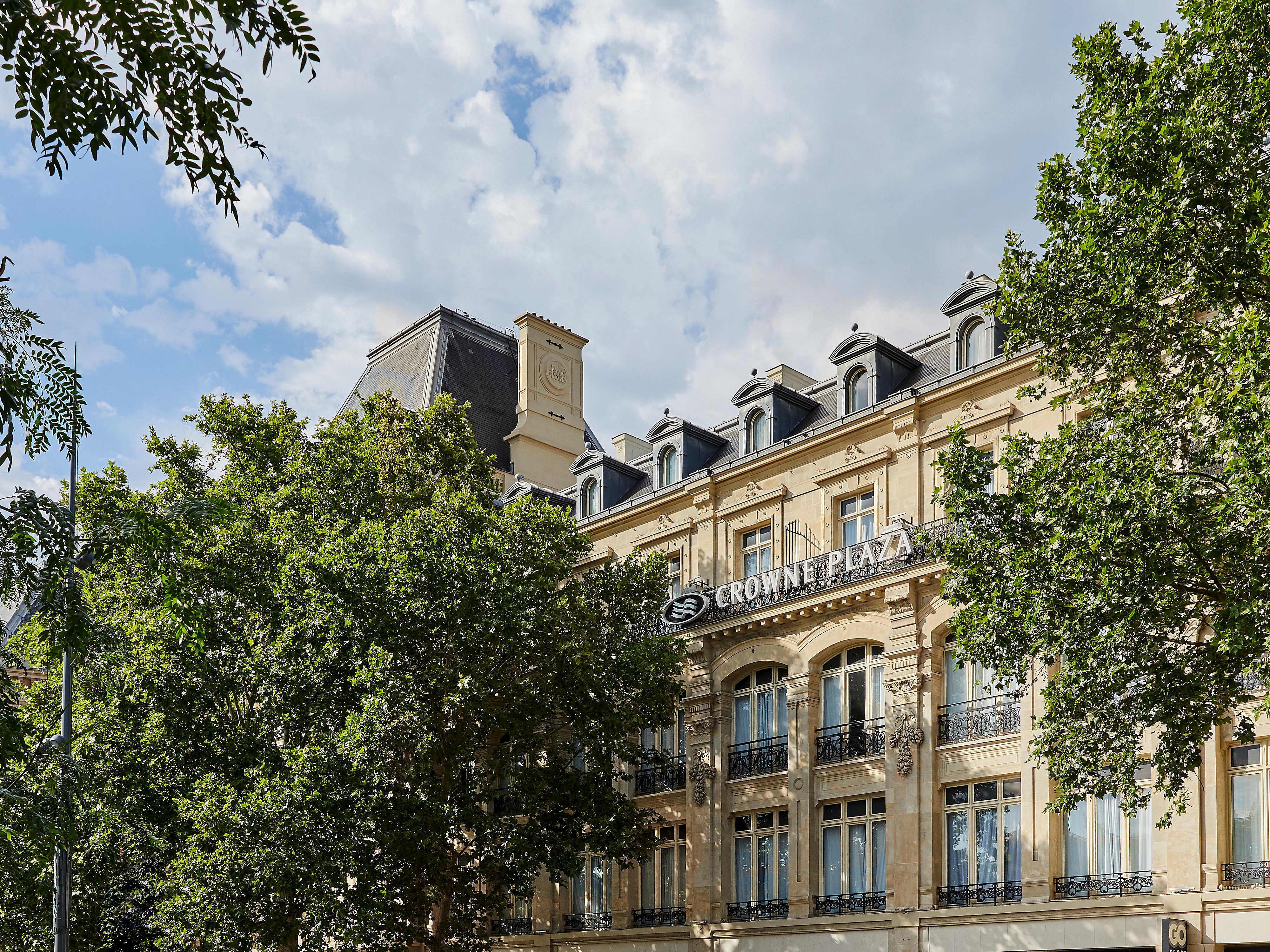 4 Star Business Hotels Paris City Centre Crowne Plaza Republique