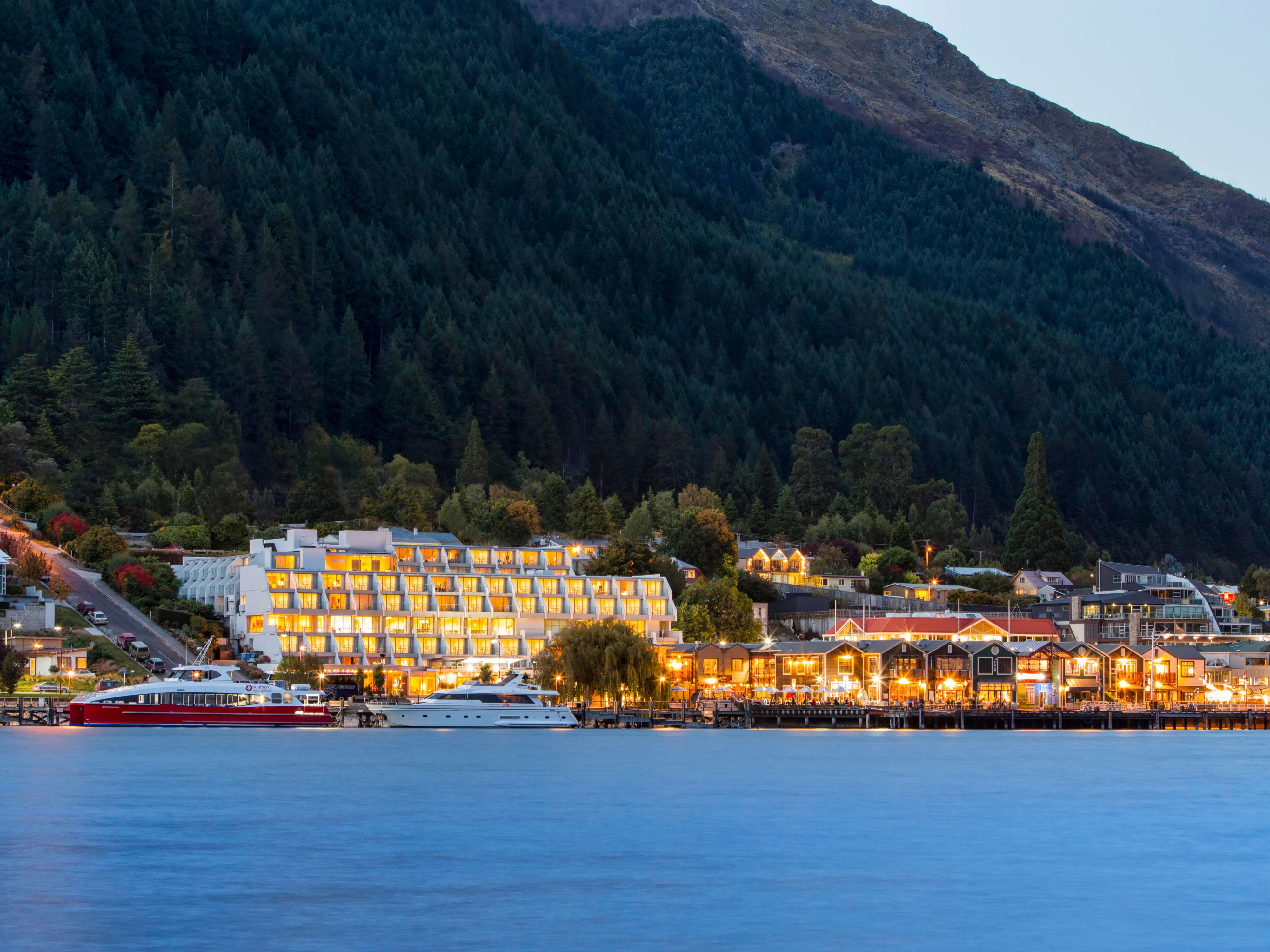 Crowne Plaza Queenstown - Hotel Reviews & Photos