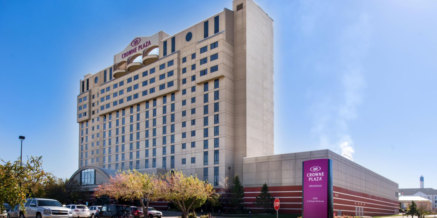 crowne plaza springfield il        <h3 class=