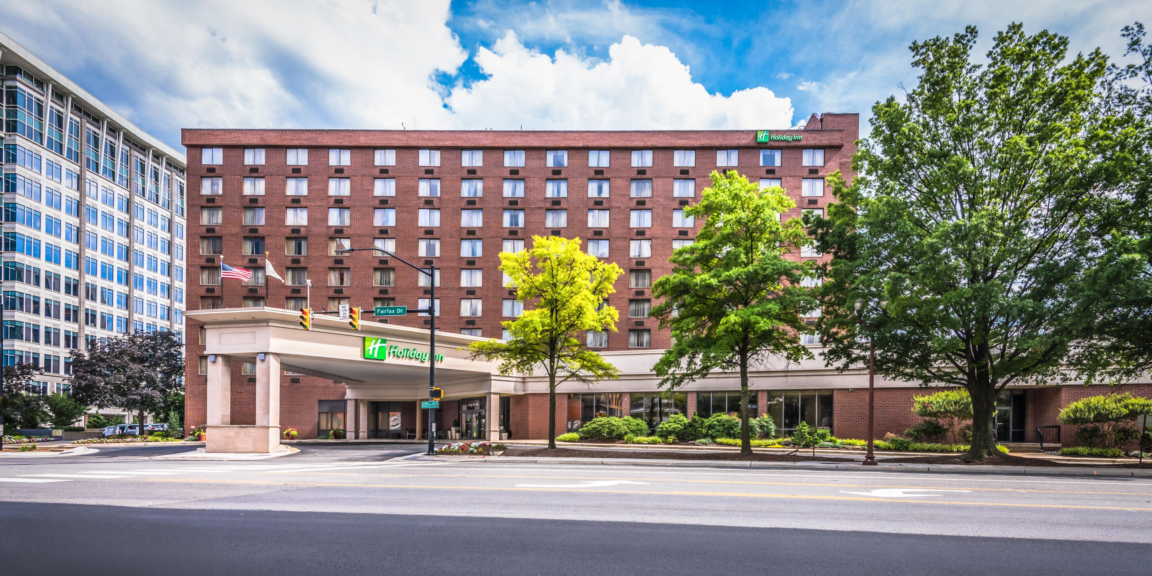 Hotels In Ballston Arlington Holiday Inn Arlington At Ballston