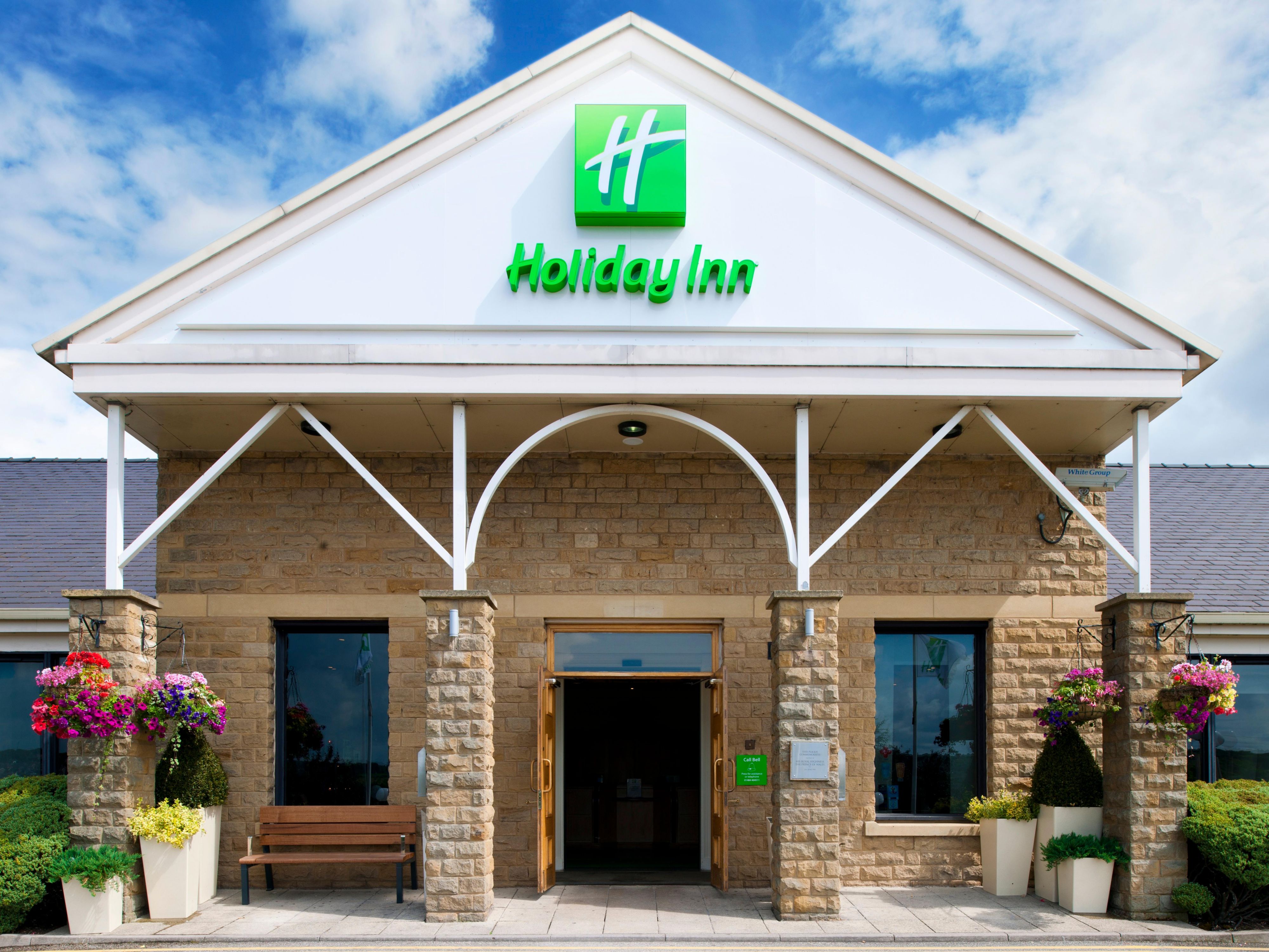 Hotels In Brighouse Holiday Inn Leeds Brighouse