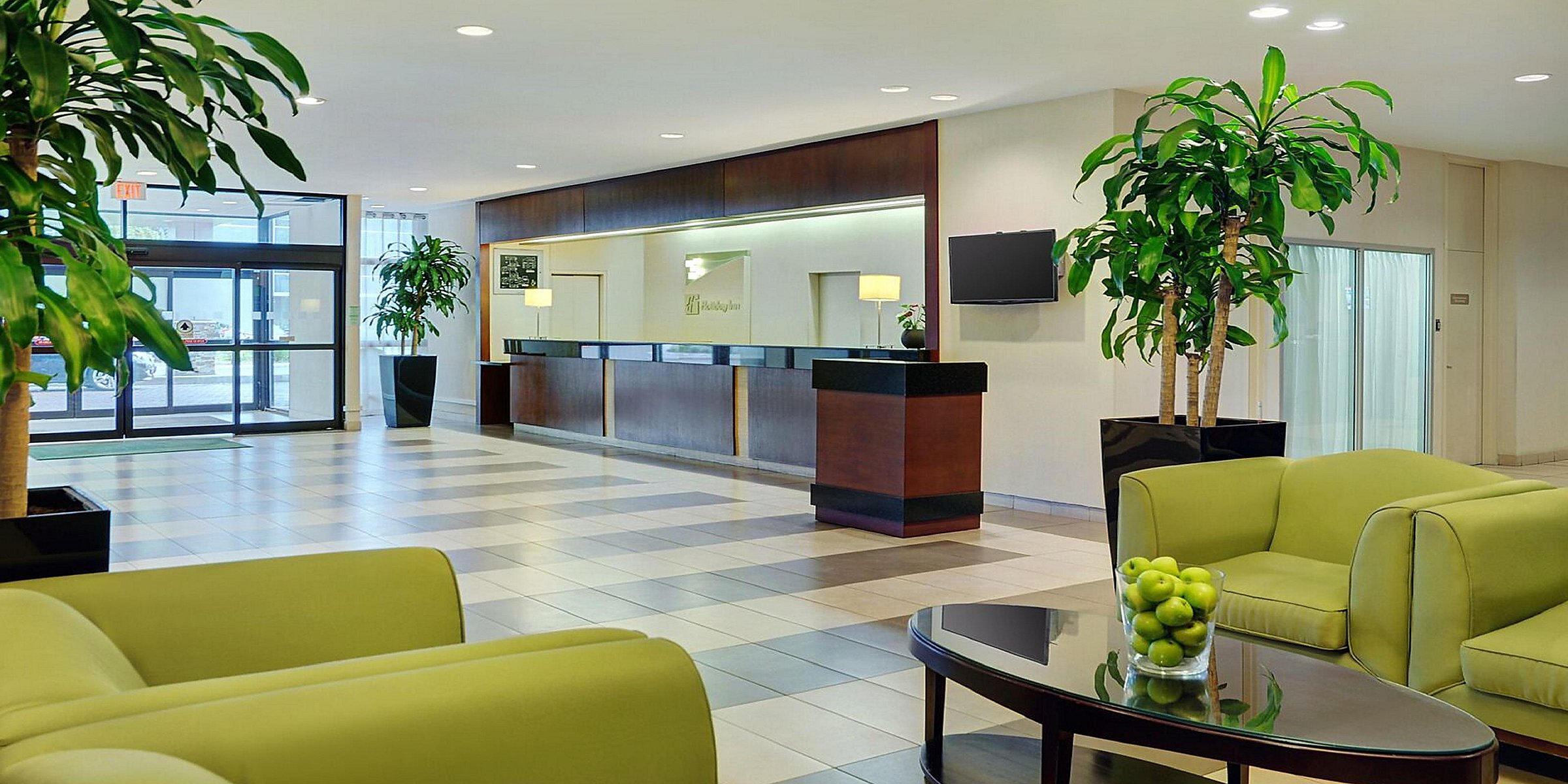 Burlington Hotels Near Toronto Holiday Inn Burlington Hotel