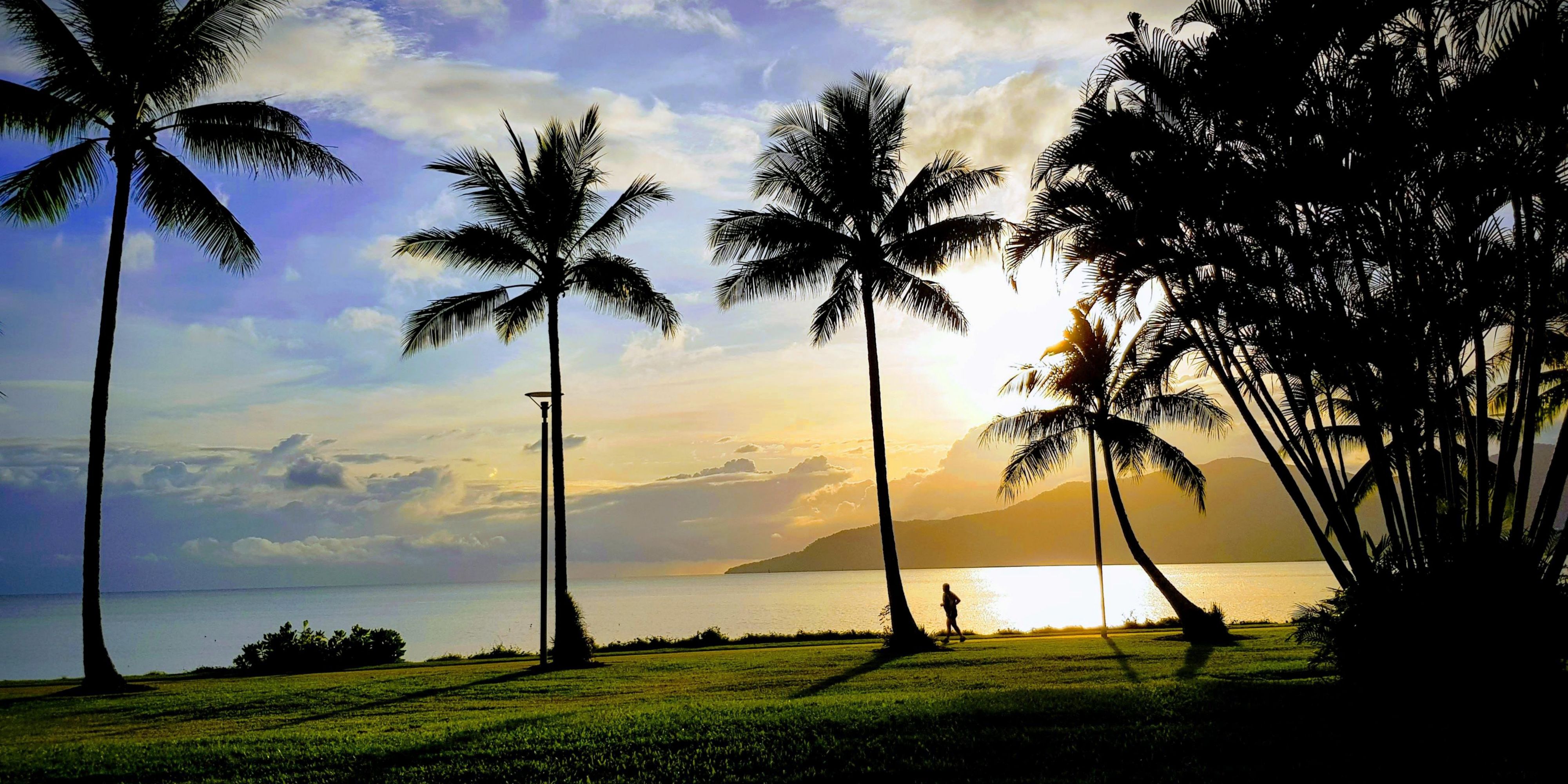 Holiday Inn Cairns Harbourside Hotel By Ihg