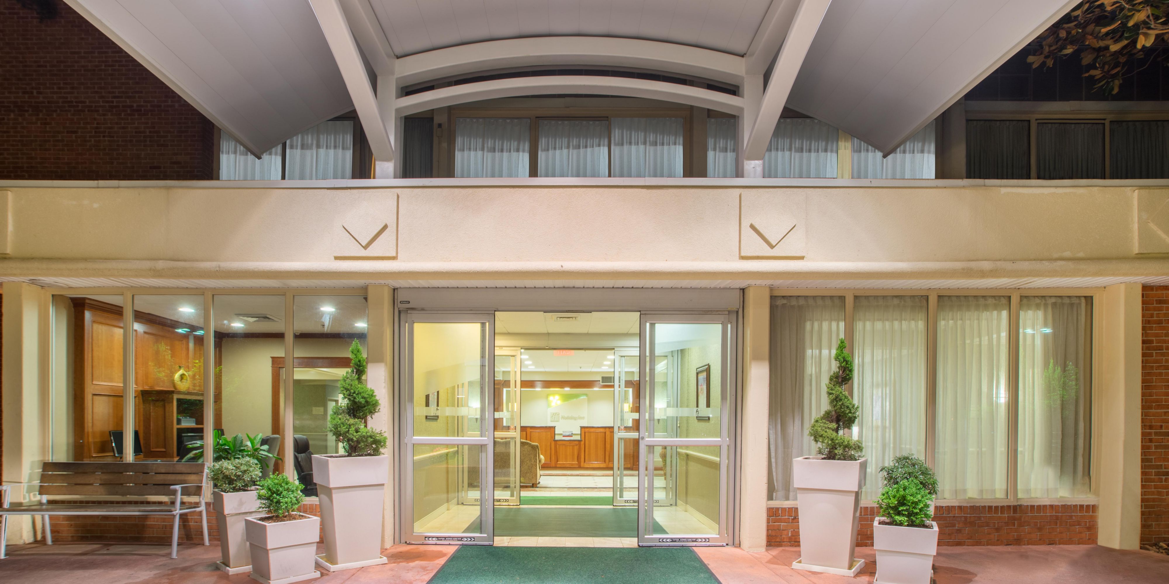 Charlottesville Hotel Near John Paul Jones Arena Holiday Inn