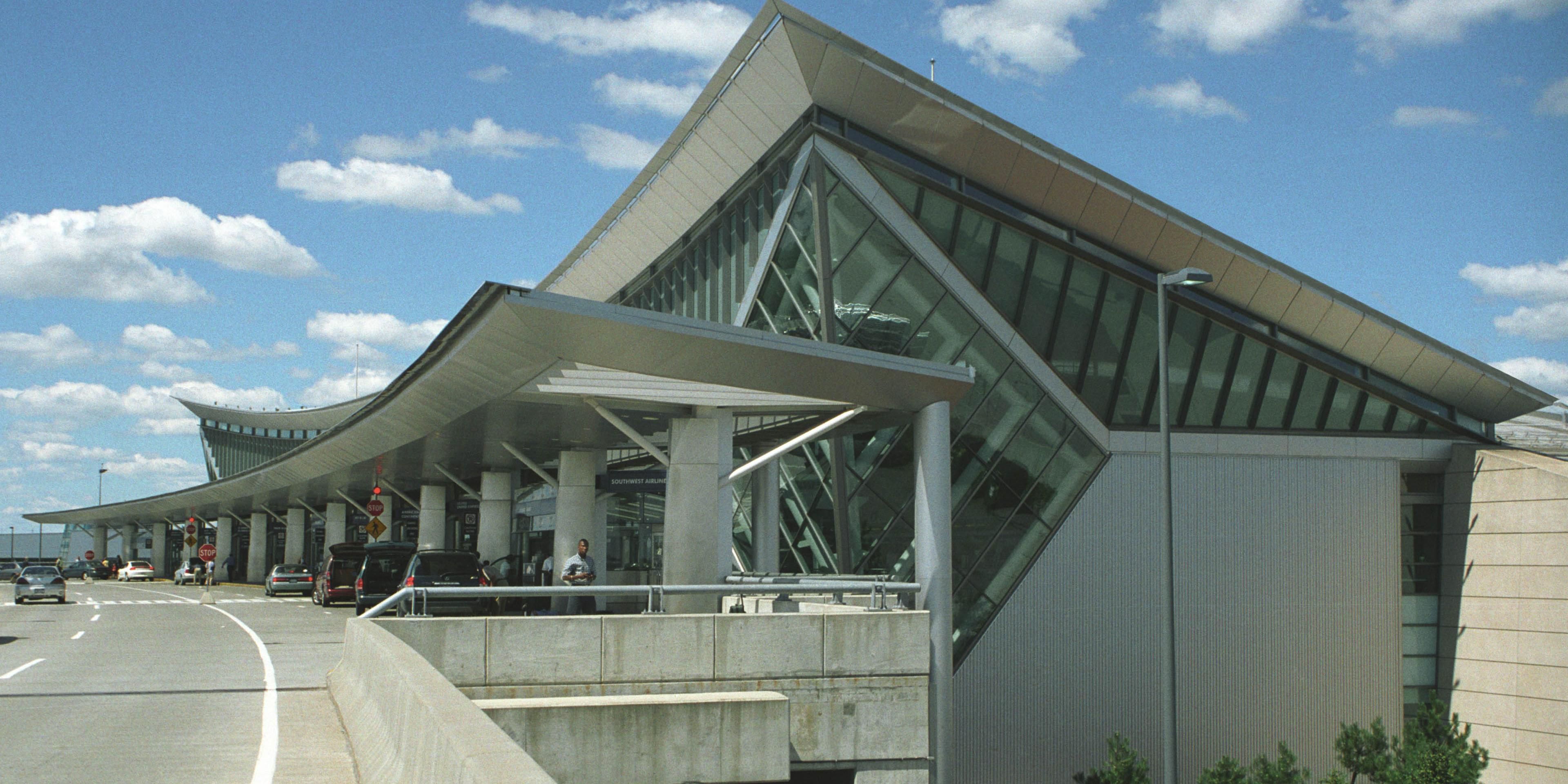 Buffalo Hotels Near Airport Niagara Falls Usa Holiday Inn