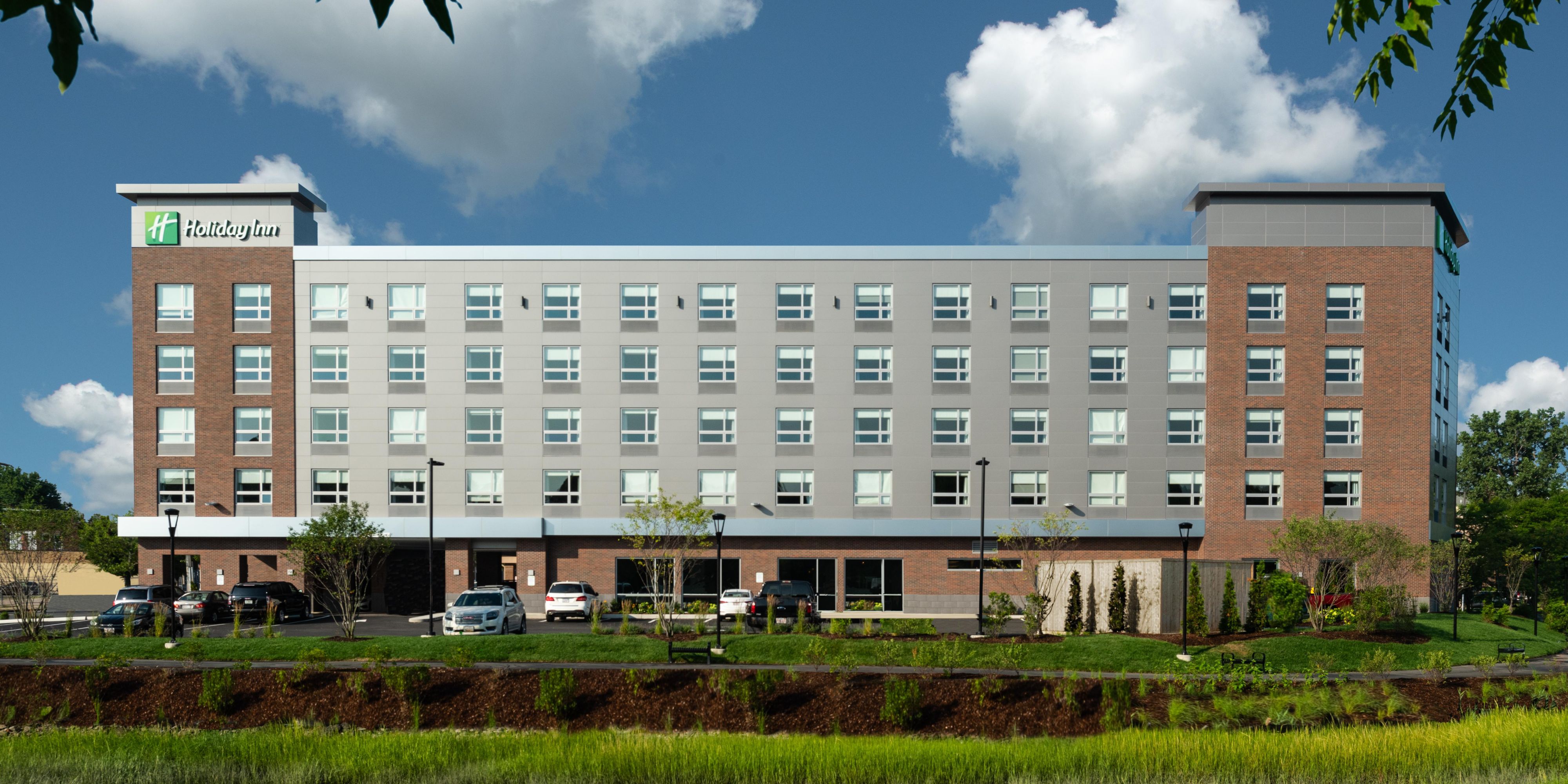 Hotels In Chelsea Ma With Logan Airport Shuttle Holiday Inn