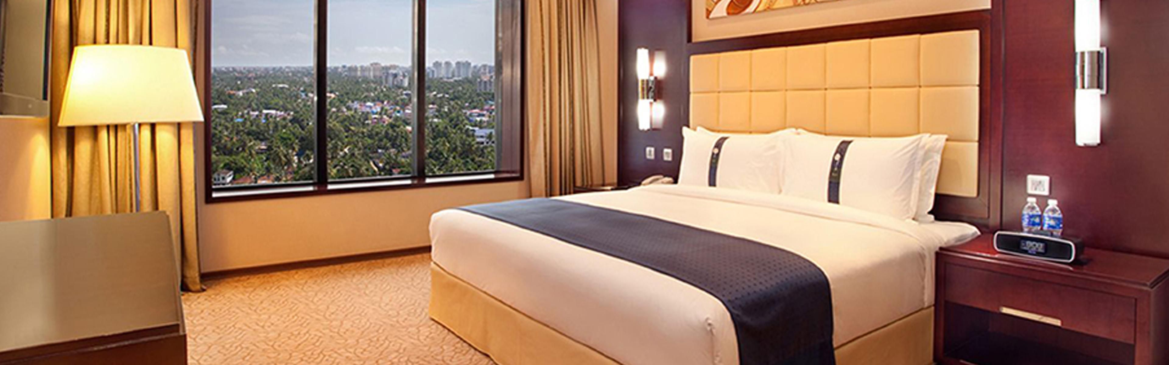 Holiday Inn Cochin Hotels Holiday Inn Cochin Hotel Room Rates