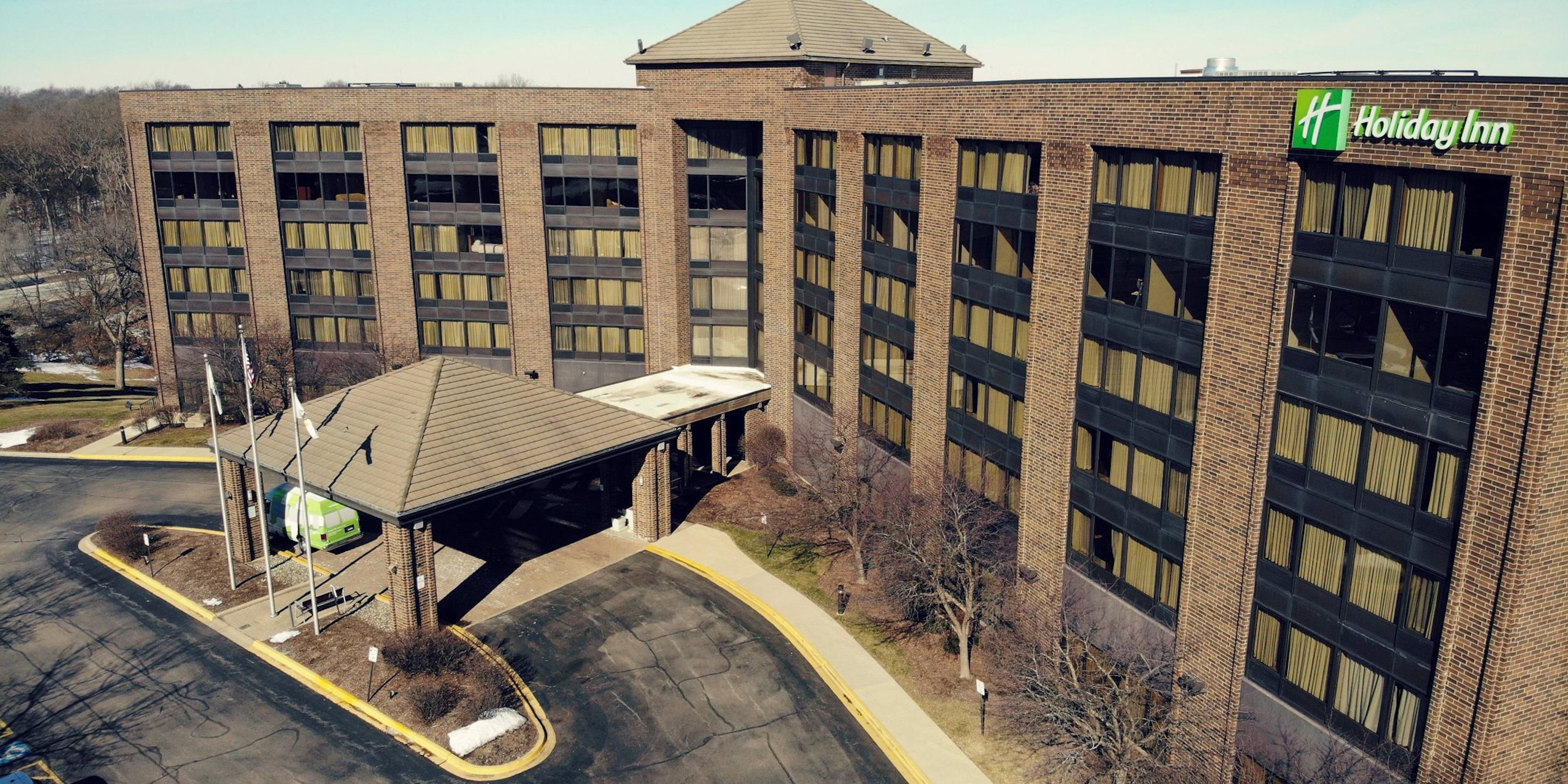 Holiday Inn Chicago Nw Crystal Lk Conv Ctr Hotel By Ihg