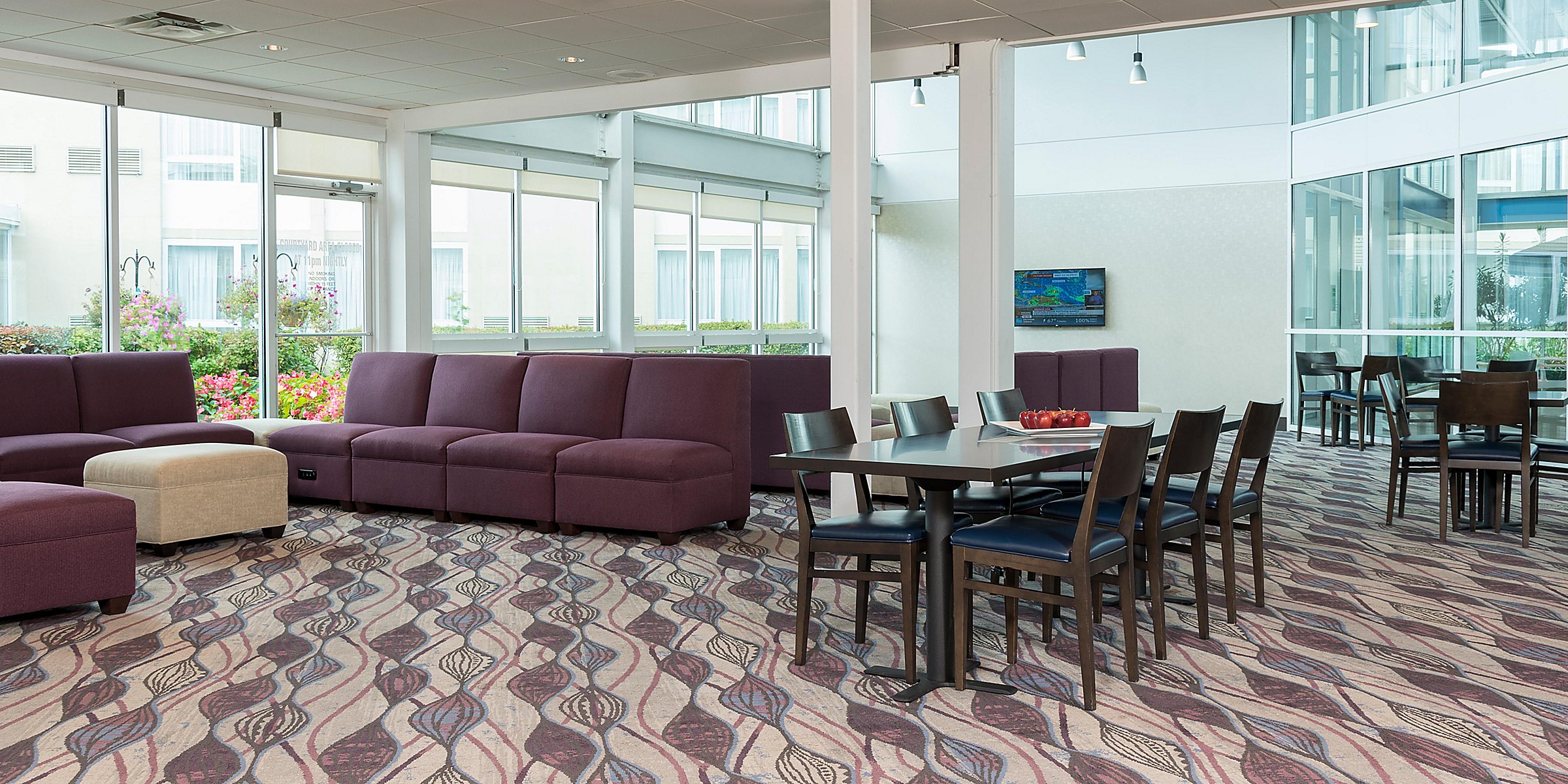 Hotels In Elk Grove Village Holiday Inn Chicago Elk Grove