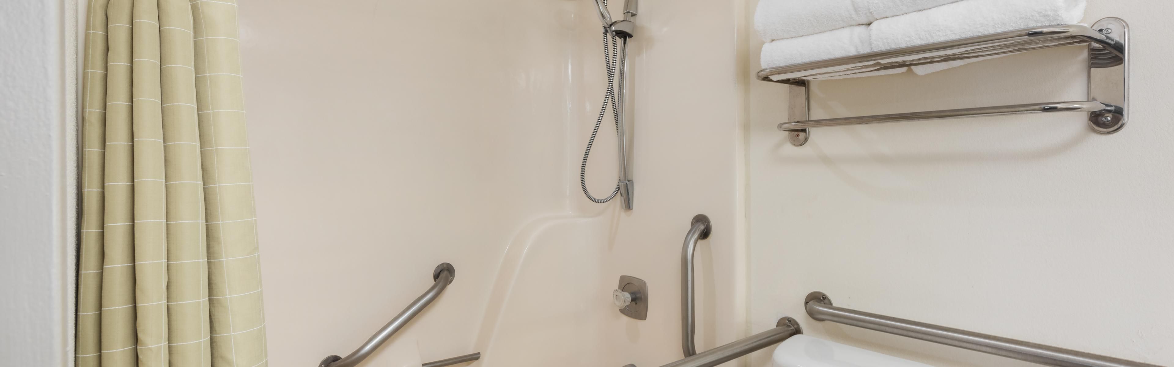 Holiday Inn Saint Louis West At Six Flags Room Pictures Amenities