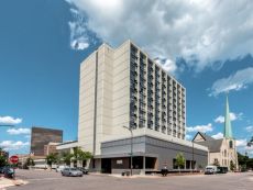 Holiday Inn Chicago North-Evanston in Chicago, Illinois