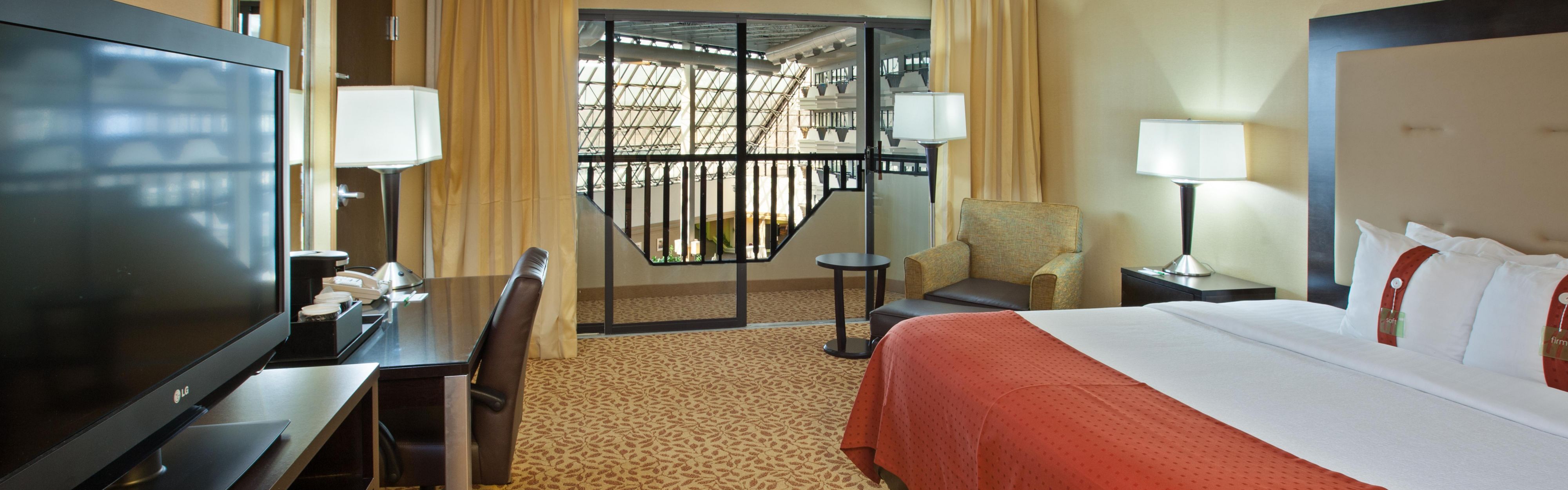 Holiday Inn Evansville Airport Room Pictures Amenities