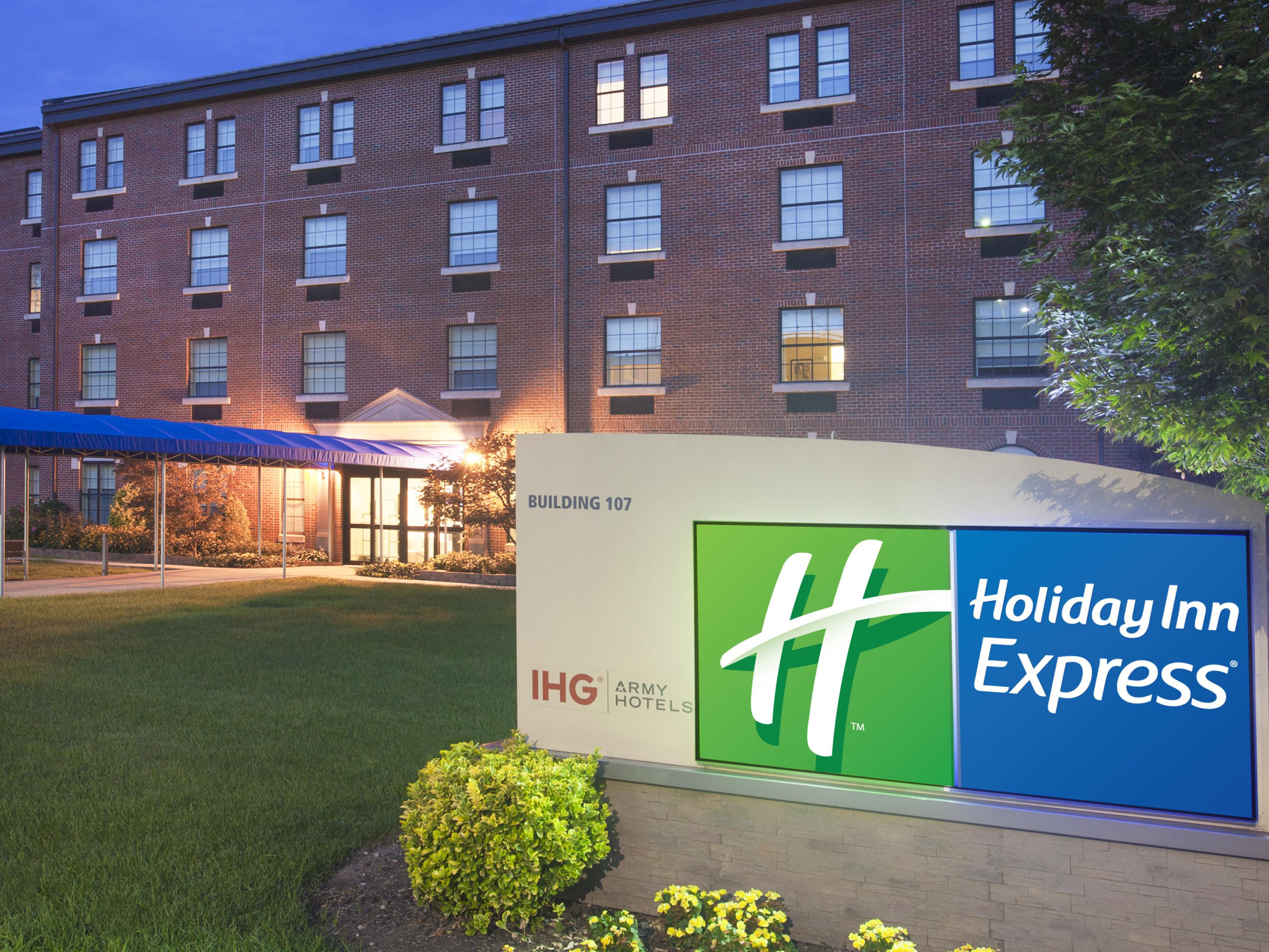 Holiday Inn Express Building 107 on Fort Hamilton, An IHG Army Hotel