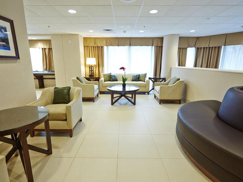 Holiday Inn Express Knadle Hall on Fort Belvoir, An IHG Army Hotel