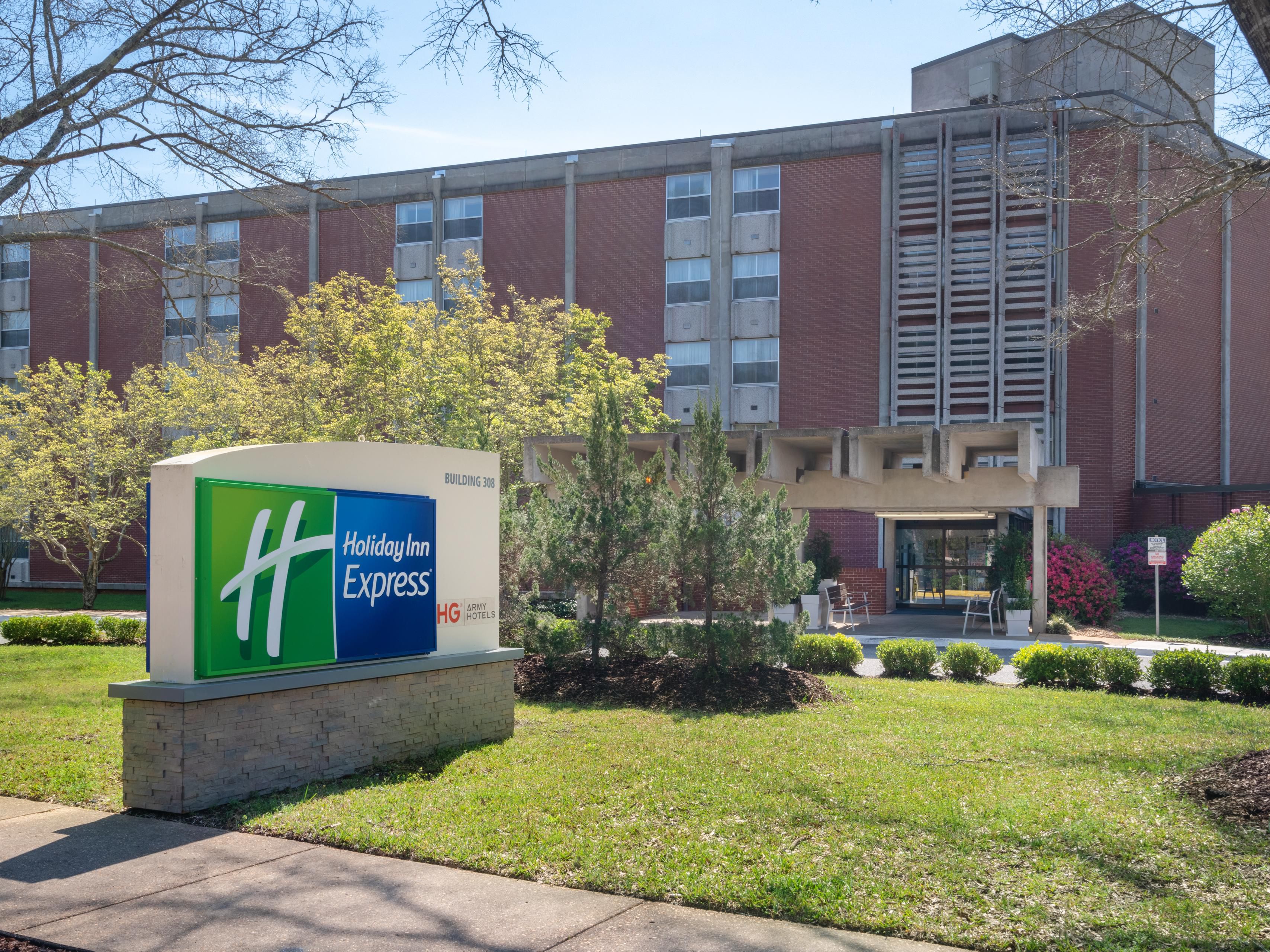 Holiday Inn Express Building 308 On Fort Rucker An Ihg Army Hotel