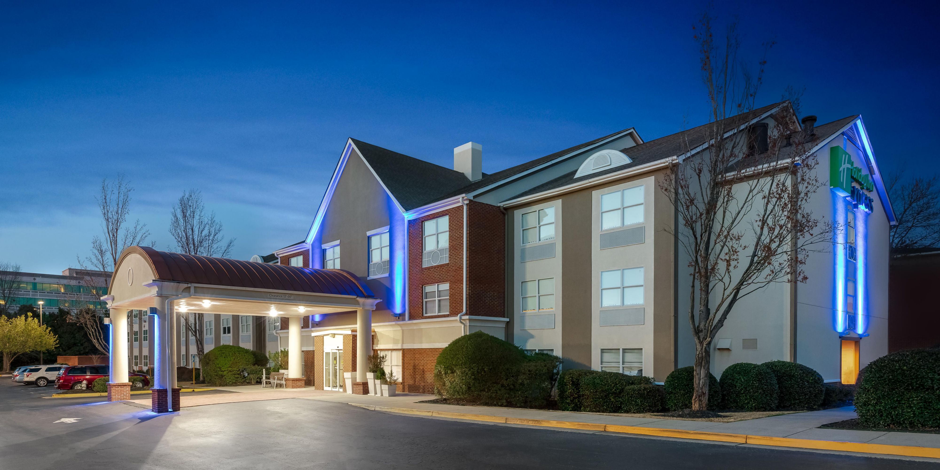 Holiday Inn Express Alpharetta Roswell Hotel In Alpharetta By Ihg