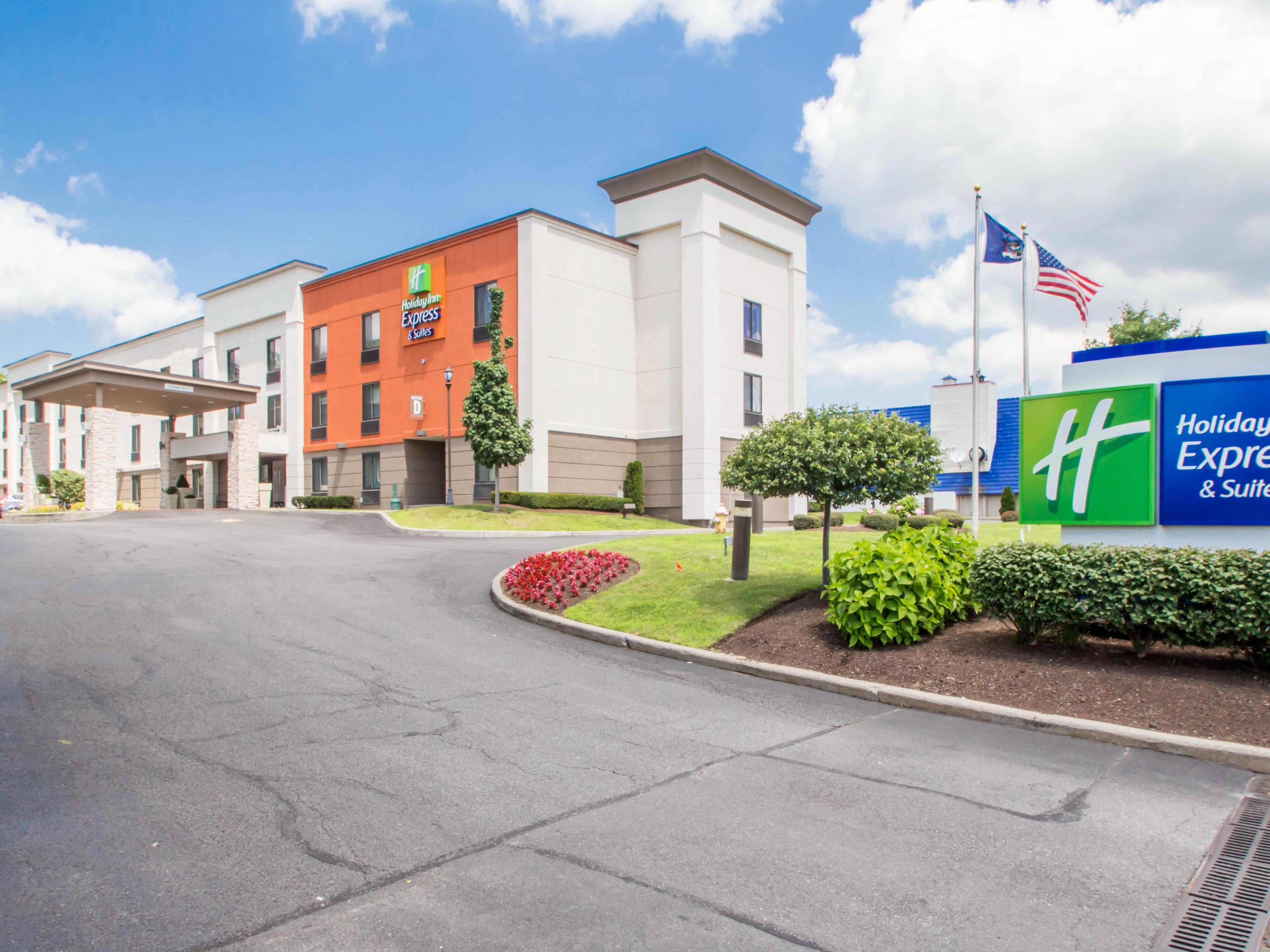 Holiday Inn Express Suites Albany Airport Wolf Road - 