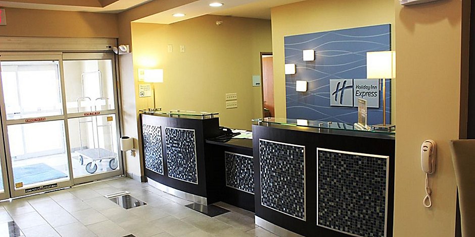Holiday Inn Express Suites Albert Lea I 35 Hotel By Ihg