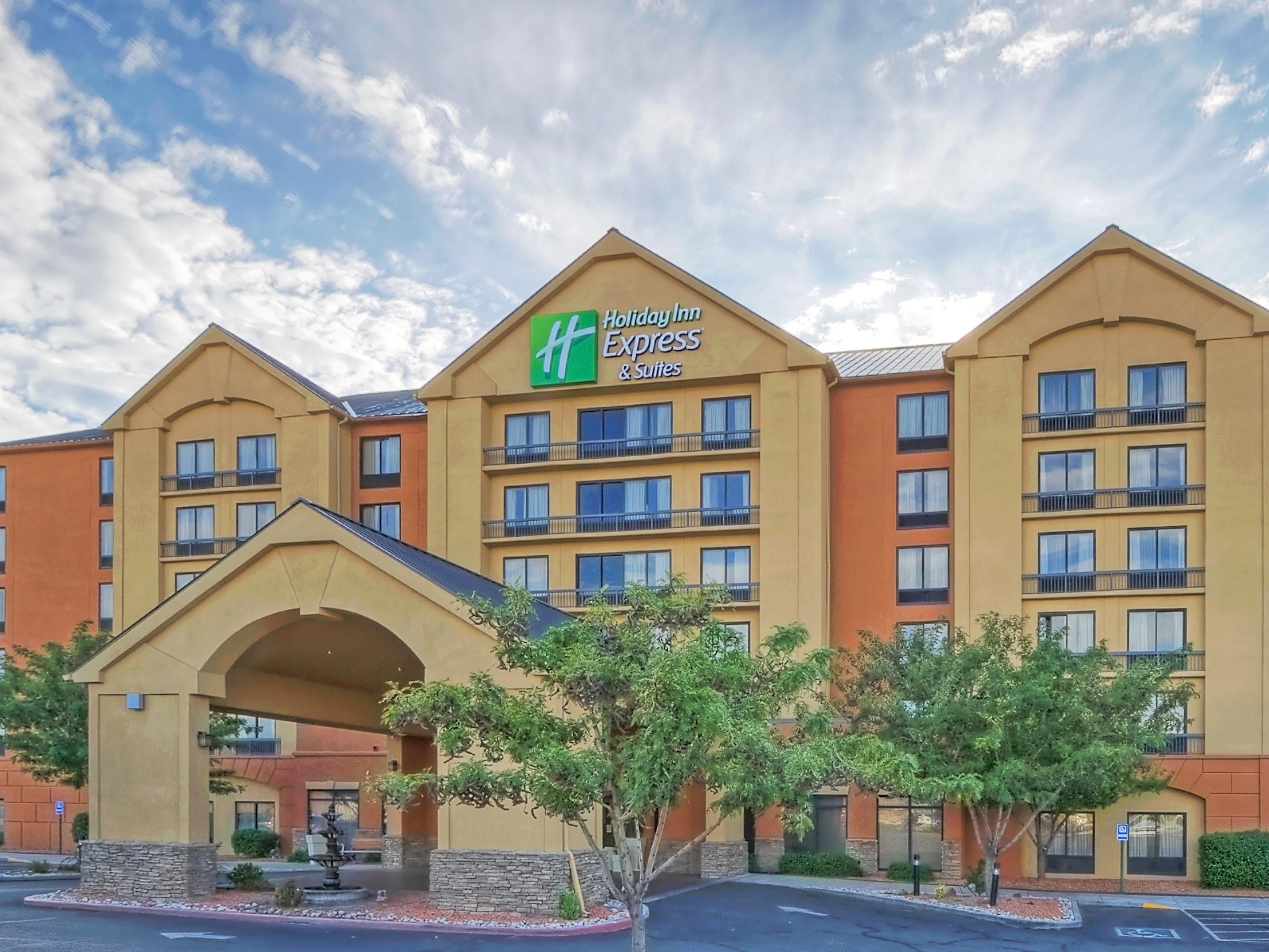Holiday Inn Express & Suites Albuquerque Midtown Hotel by IHG