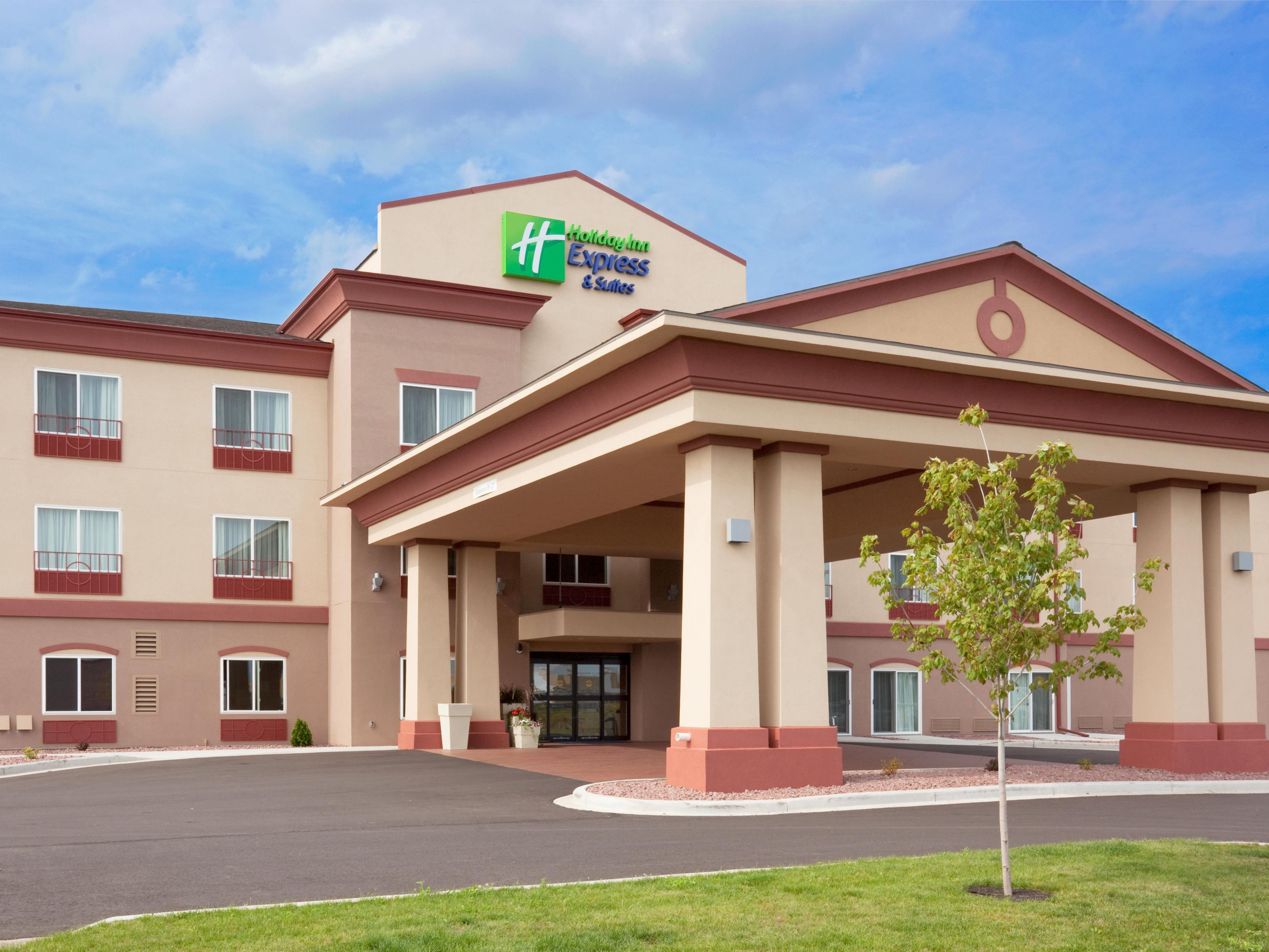 Antigo Hotel near Wausau, WI Holiday Inn Express & Suites Antigo