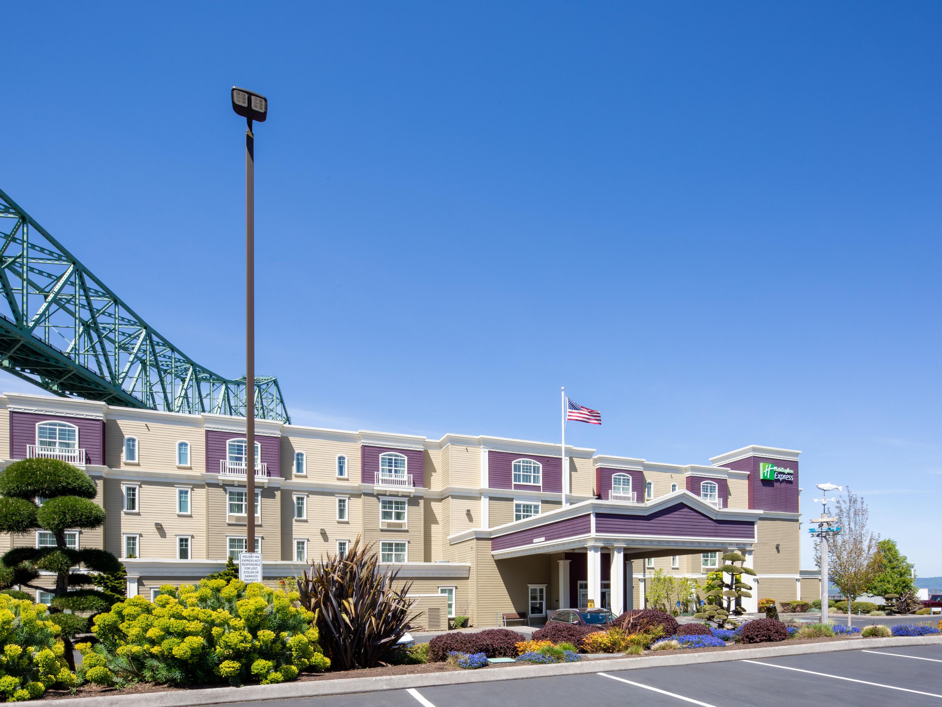 Hotel And Lodging In Astoria Oregon Holiday Inn Express