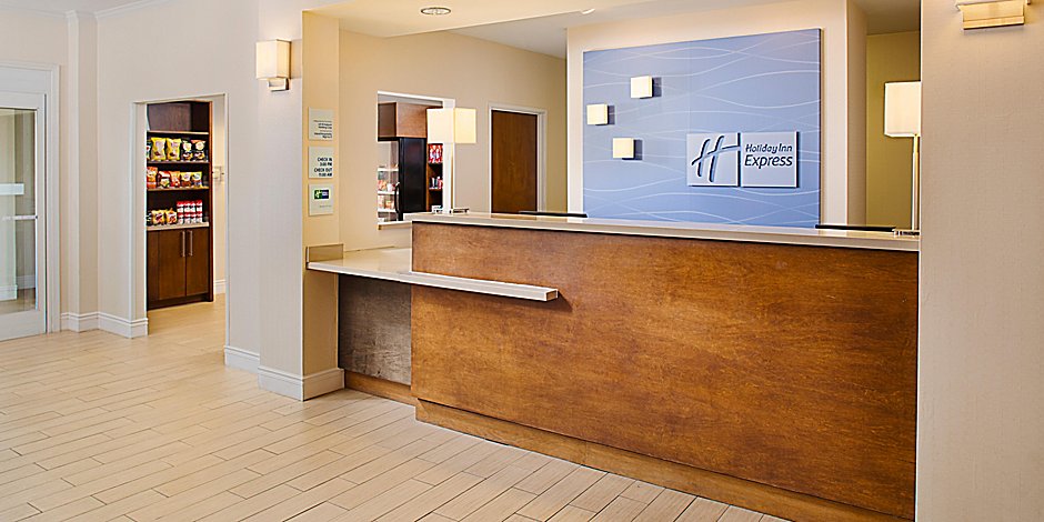 Holiday Inn Express Holiday Inn Express Suites Auburn