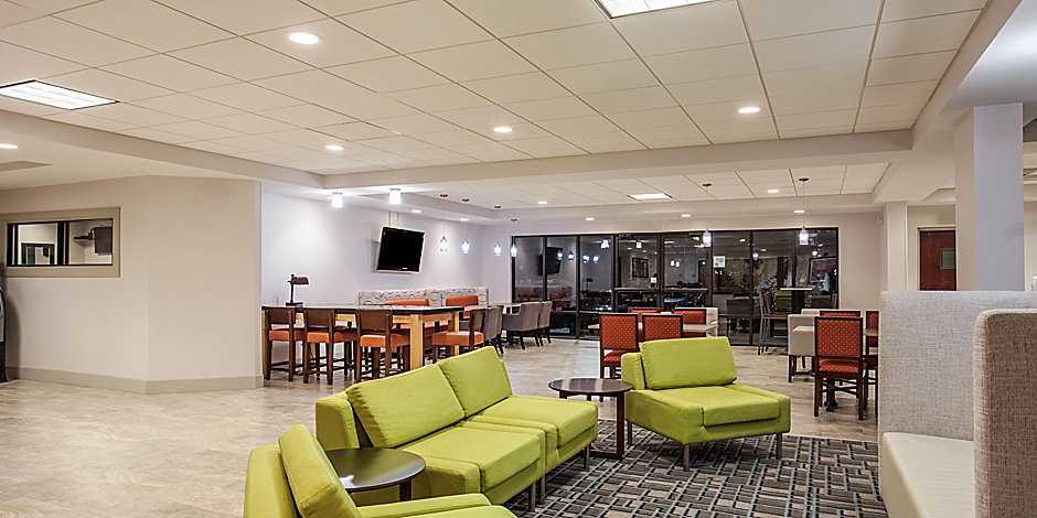 Holiday Inn Express Suites Augusta West Ft Gordon Area