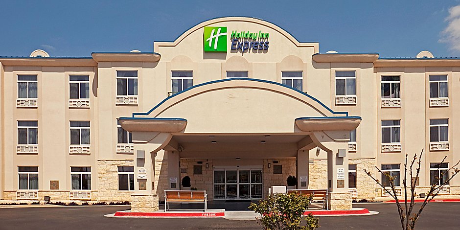 Affordable Hotels In Bastrop Tx Holiday Inn Express Suites