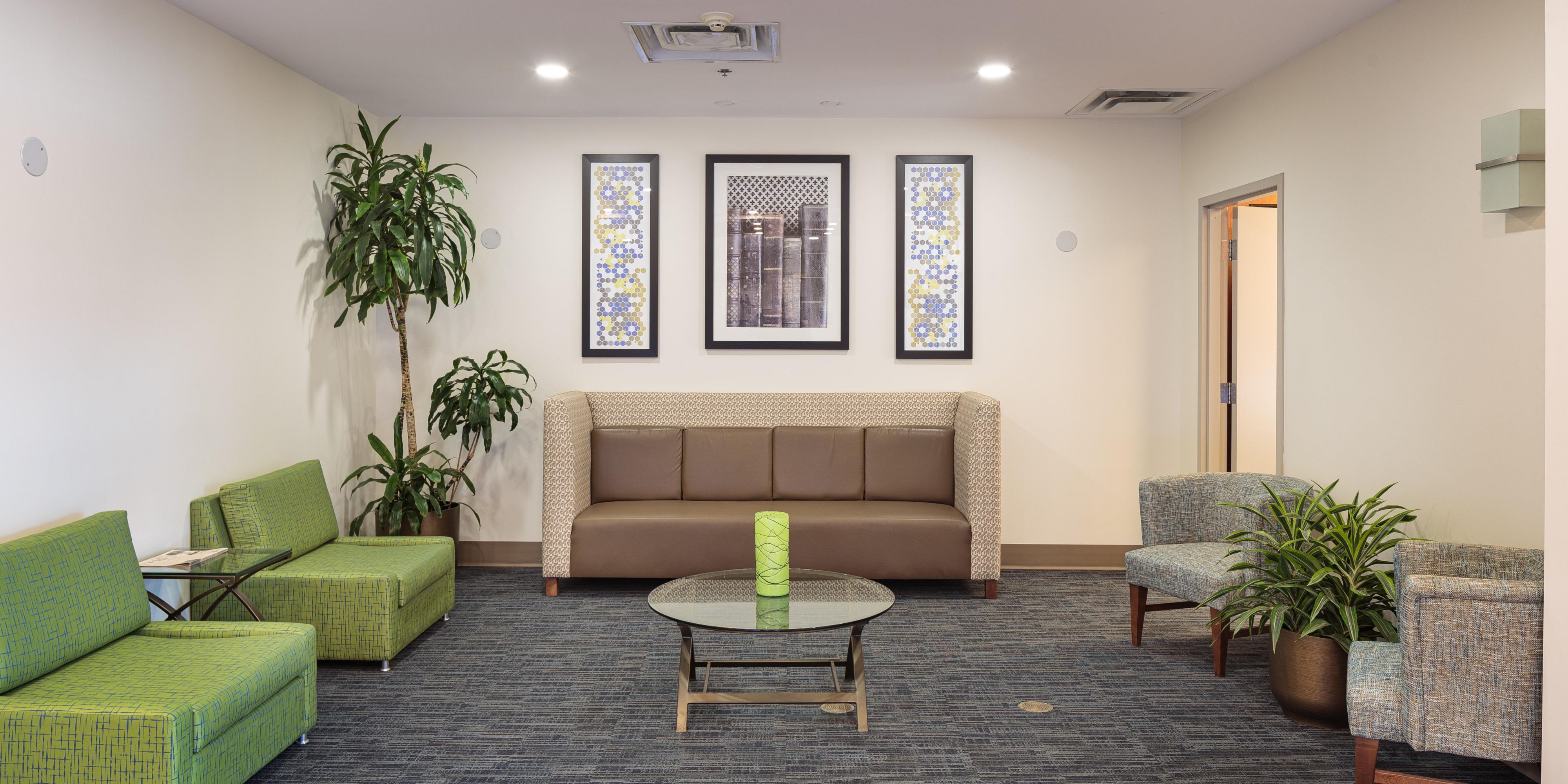 Holiday Inn Express Suites Belleville Hotel By Ihg