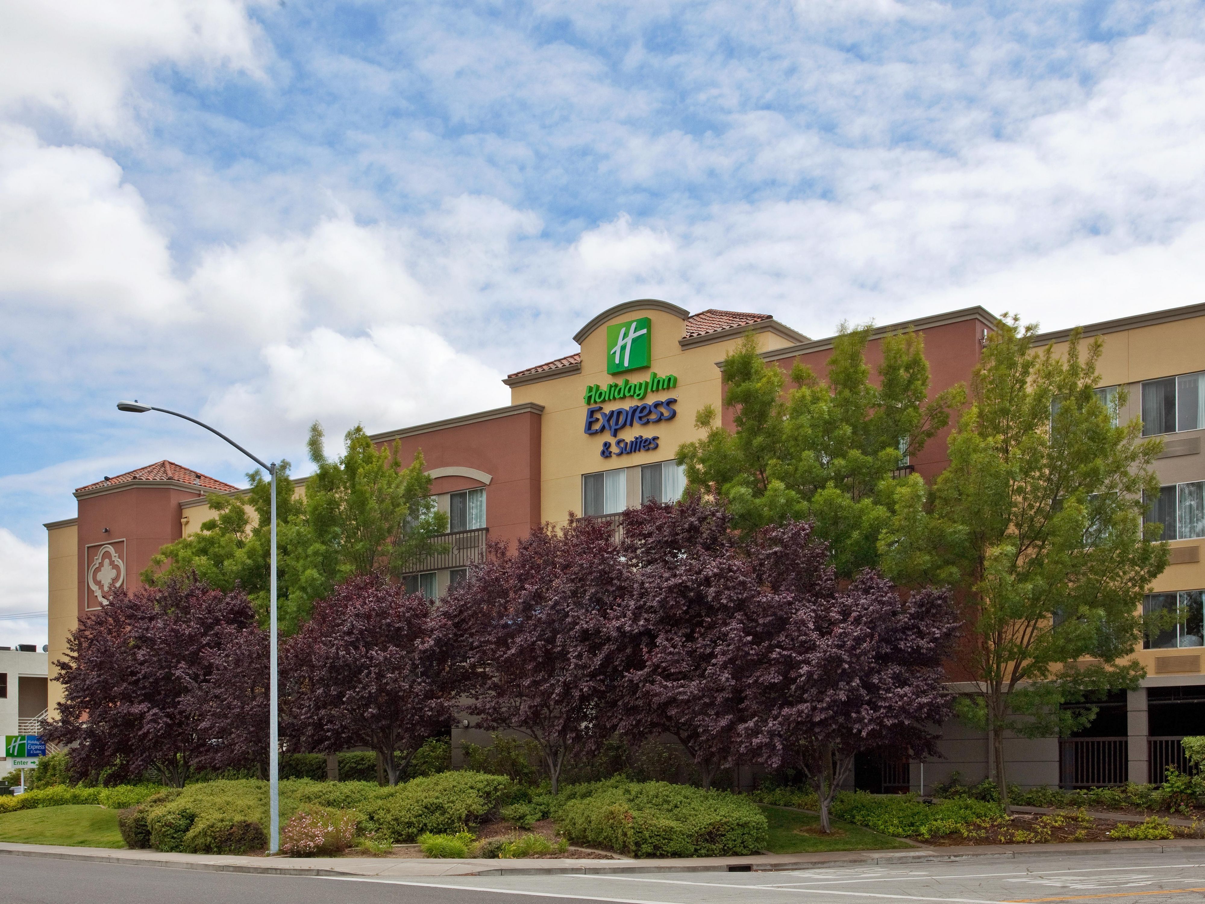 Bay Area Hotels In Belmont, CA | Holiday Inn Express ...