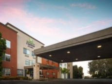 Holiday Inn Express & Suites Belmont in San Francisco, California