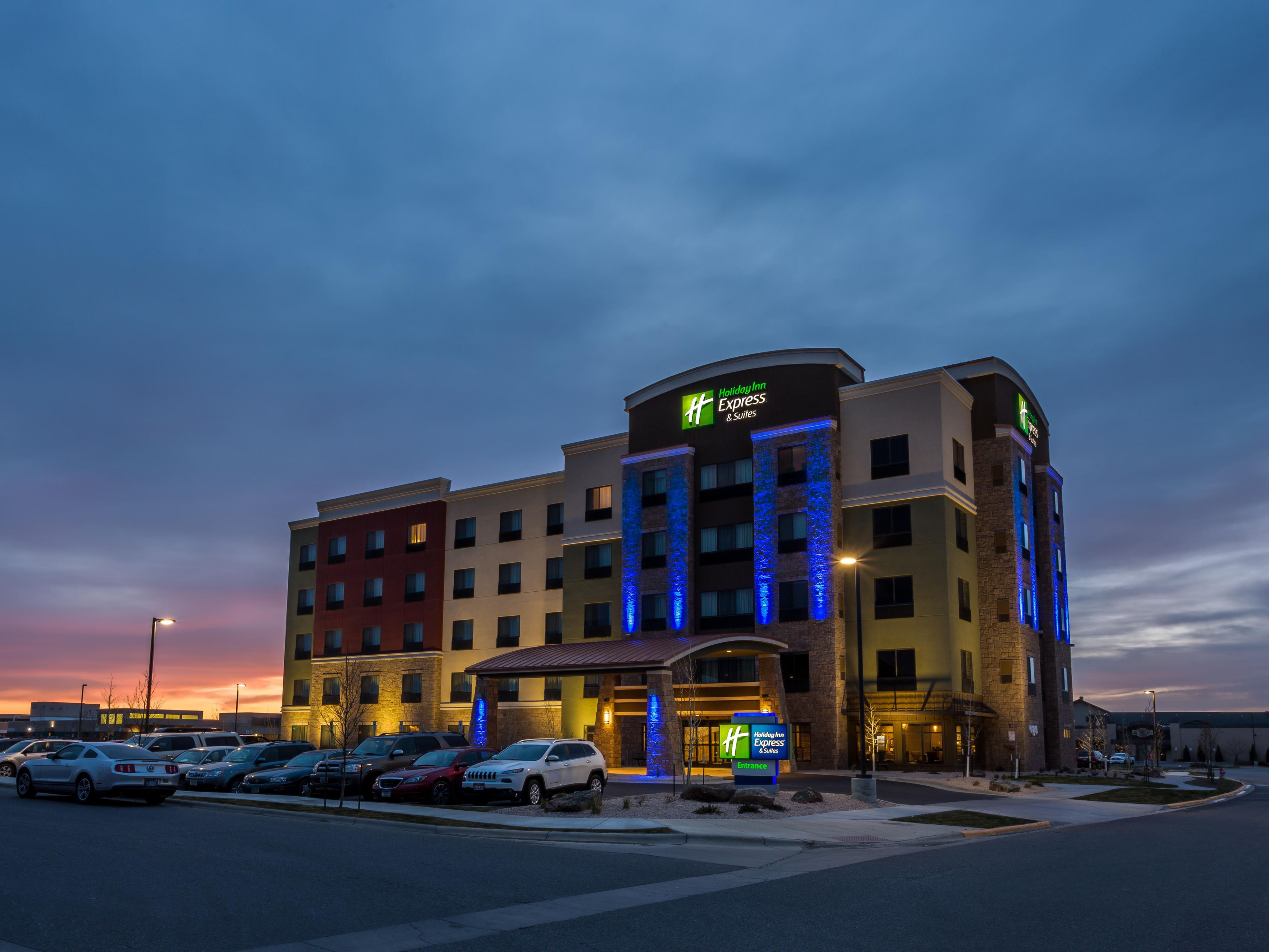 Hotels Billings  near Airport Holiday Inn Express Suites