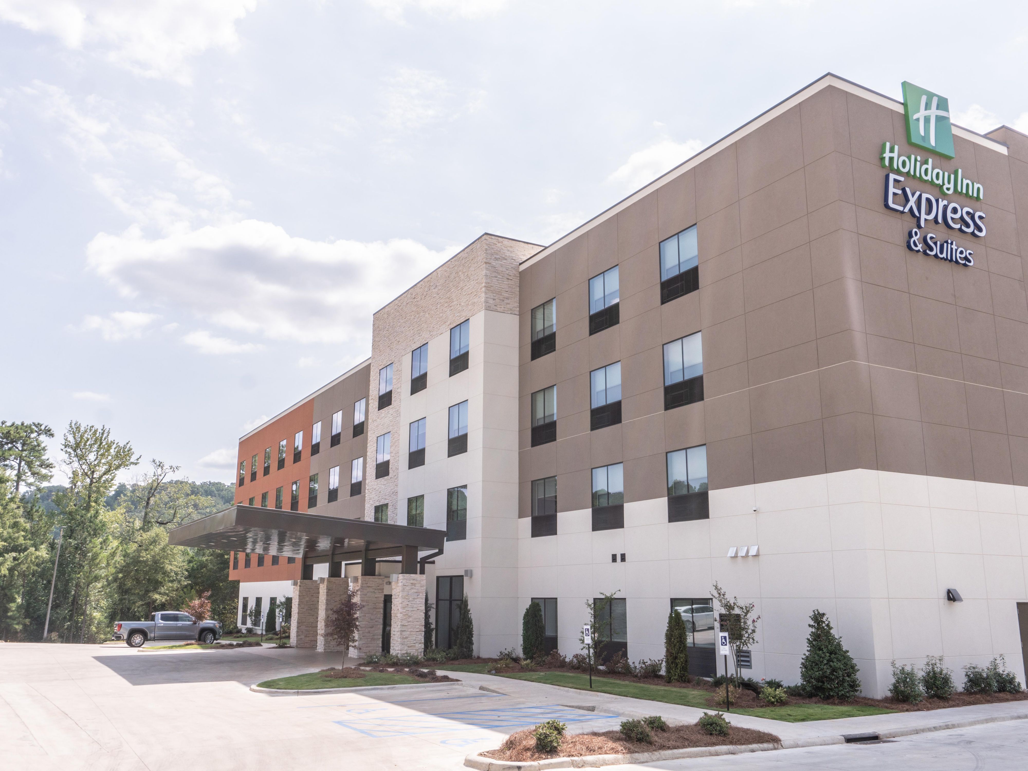 Holiday Inn Express & Suites Birmingham  Homewood  Hotel Reviews & Photos