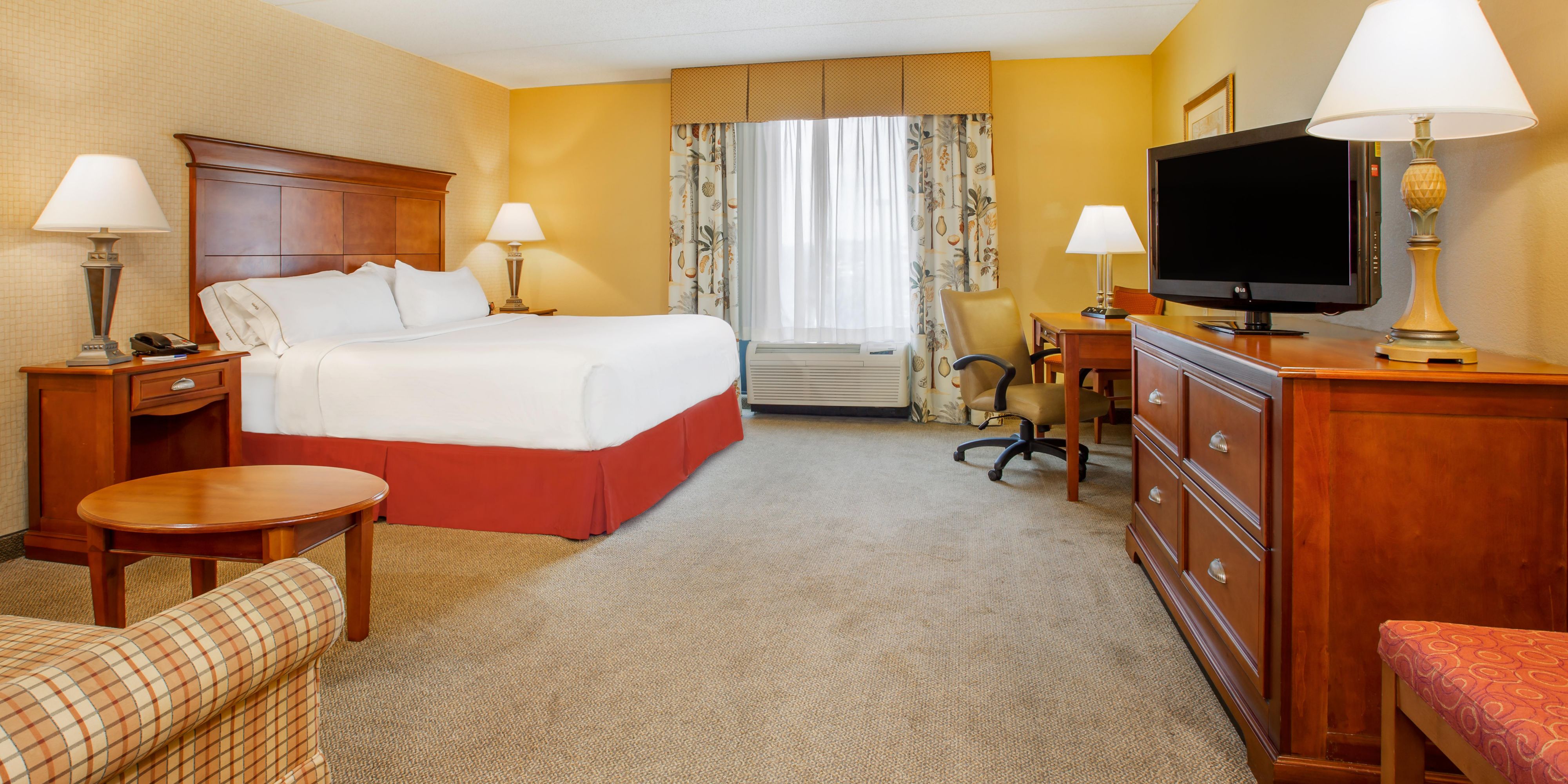 Holiday Inn Express Suites Bloomington Hotel In Bloomington By Ihg