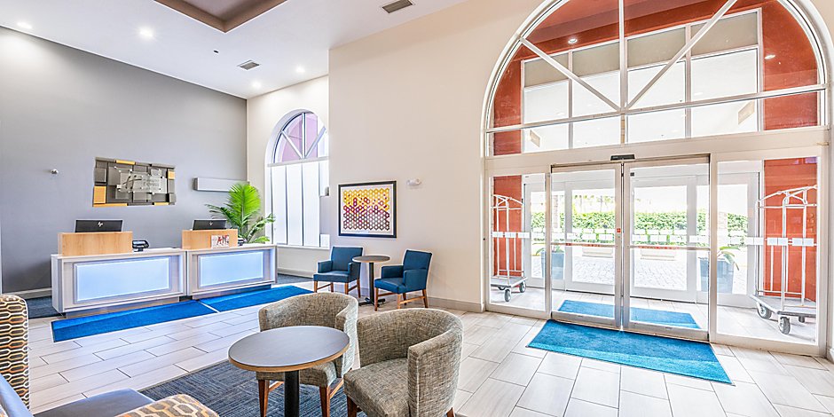 Hotel In Bradenton Beach Fl Holiday Inn Express Suites