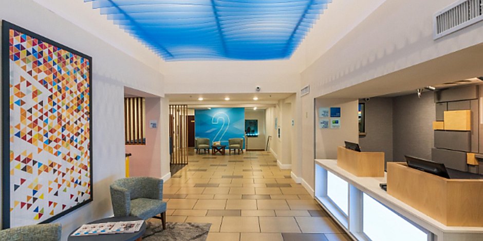 Affordable Hotels North Of Nashville Holiday Inn Express