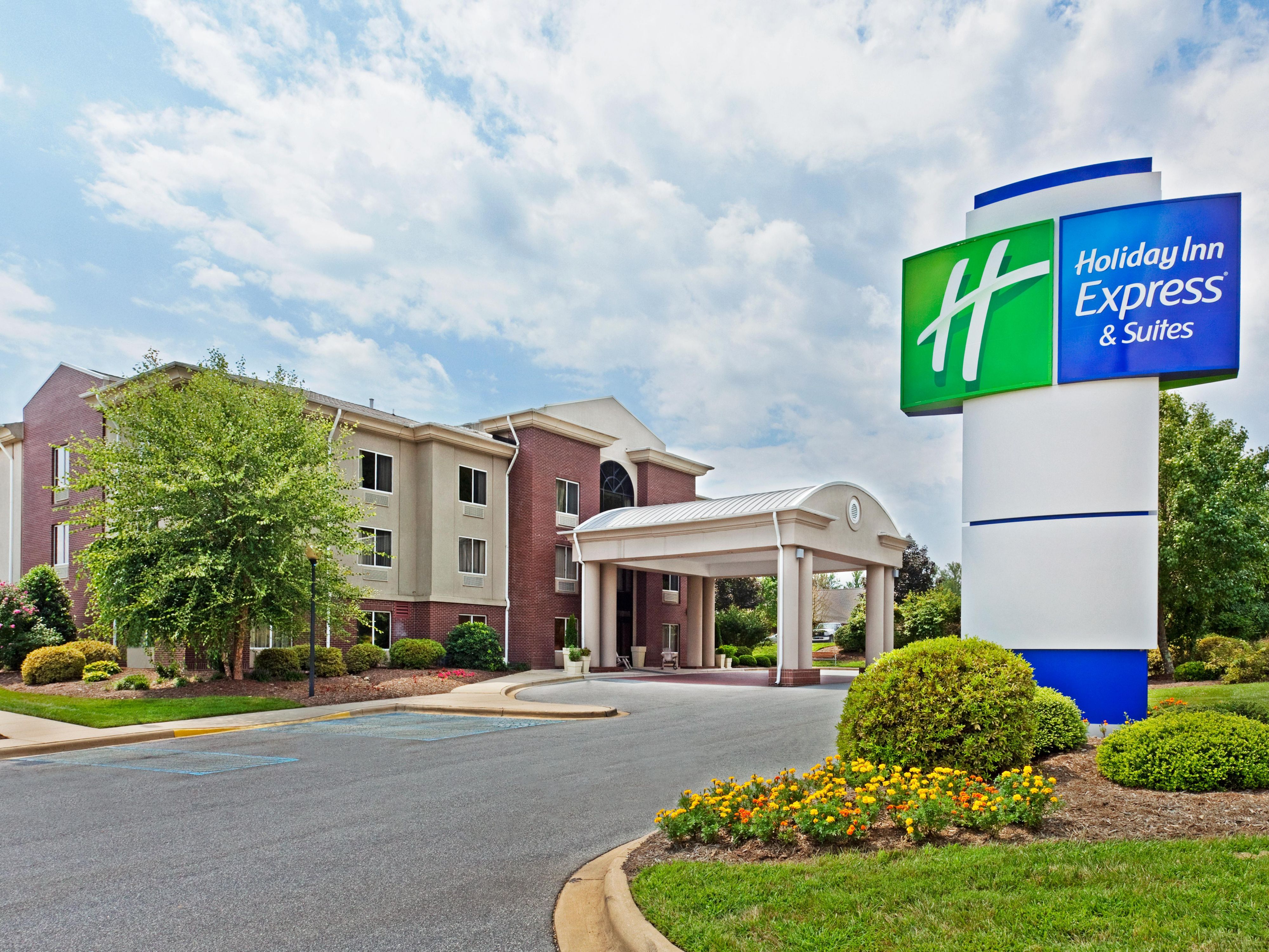 Brevard, NC Hotels Holiday Inn Express & Suites Brevard