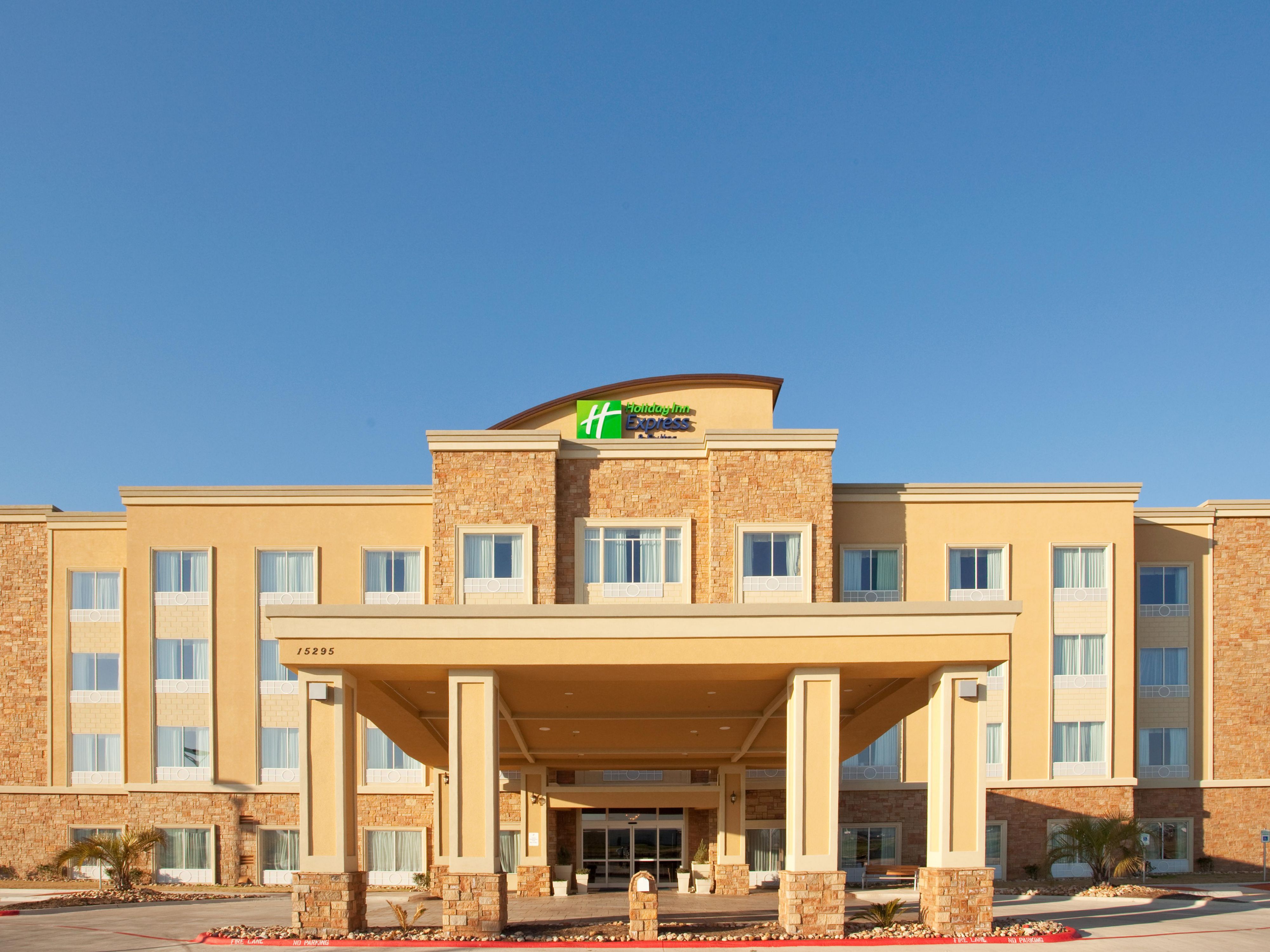 South Austin Hotels In Buda, TX | Holiday Inn Express & Suites Austin ...